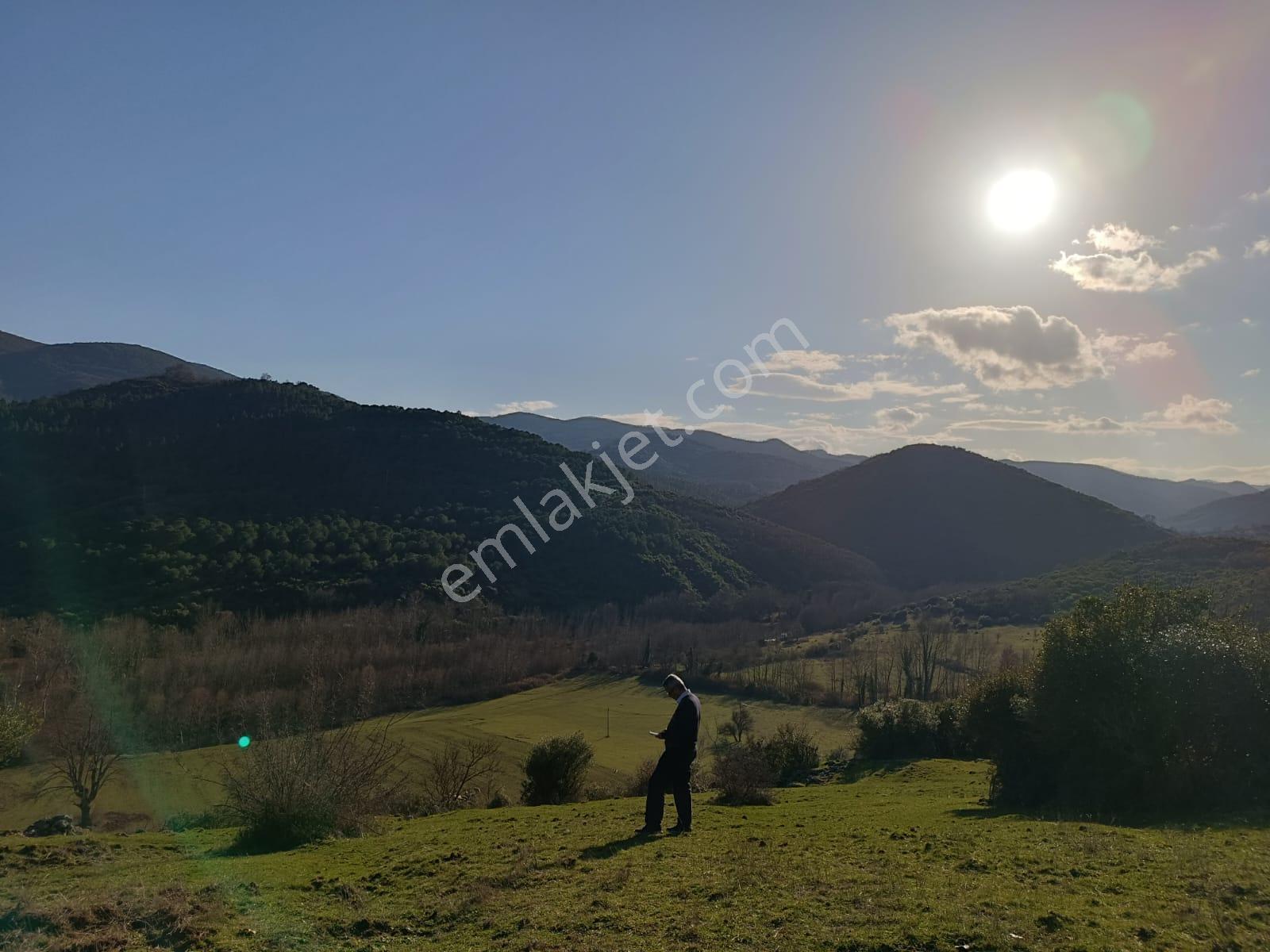 Harika Manzaralı Yatırımlık 12400 M2 Müstakil Bir Arazi - Görsel 17