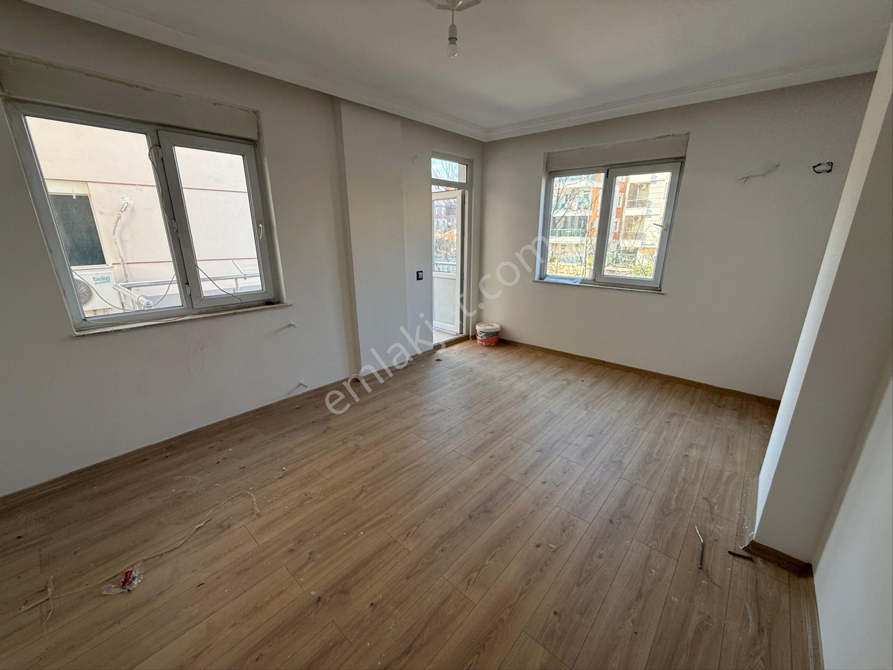 Şafak Mah. Diş Hast. Karşısı Arakat 2+1 Eşyasız Kiralık Daire - Görsel 3