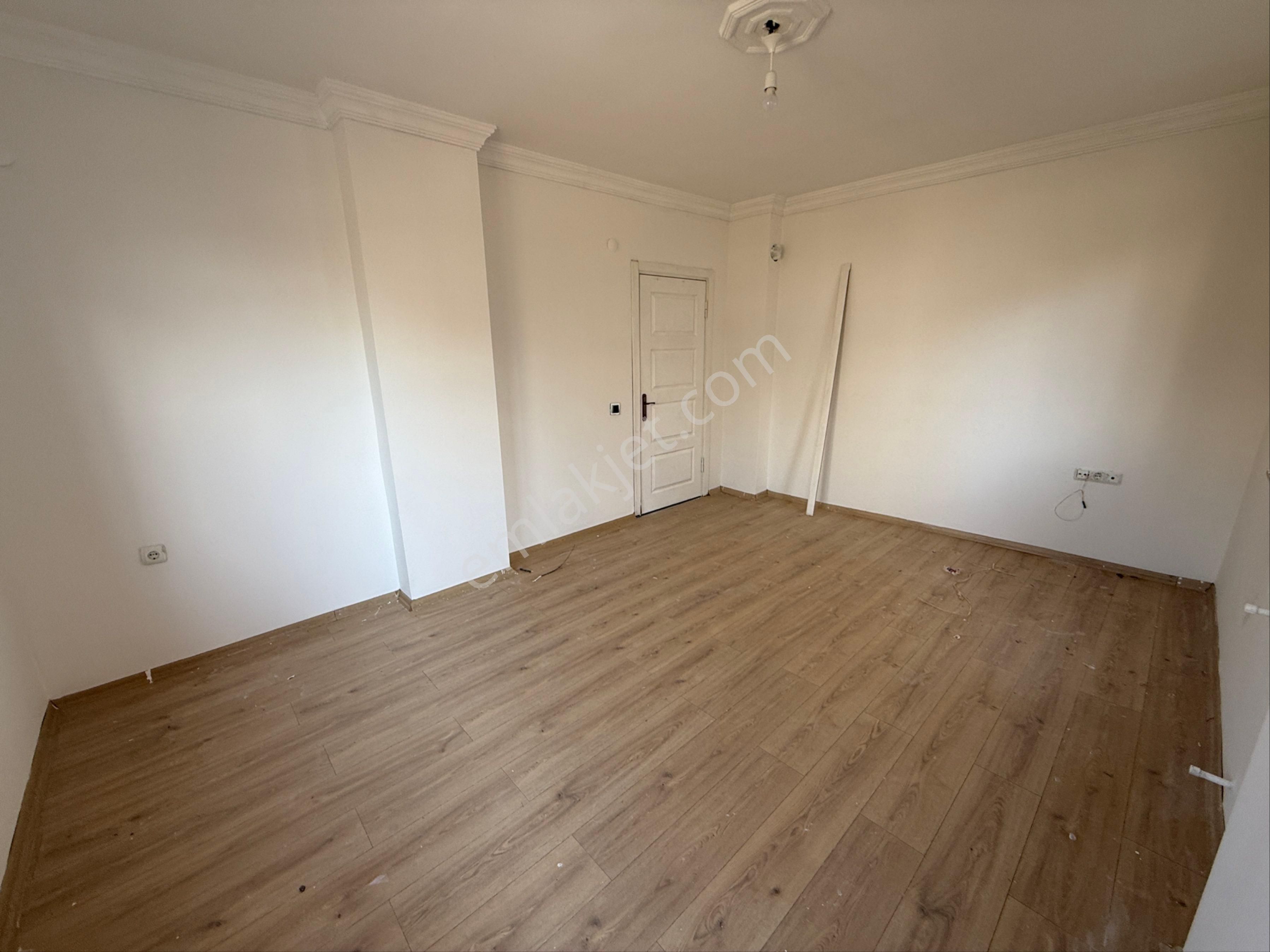 Şafak Mah. Diş Hast. Karşısı Arakat 2+1 Eşyasız Kiralık Daire