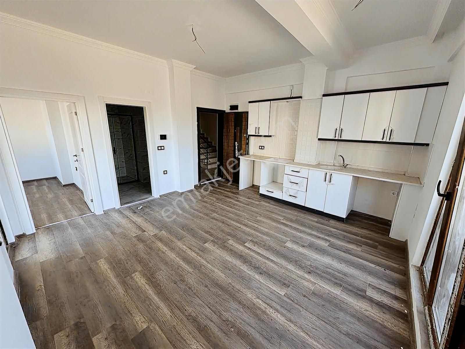 Deka Gayrimenkul'den İncesu'da Denize 100m Mesafede Satılık 1+1