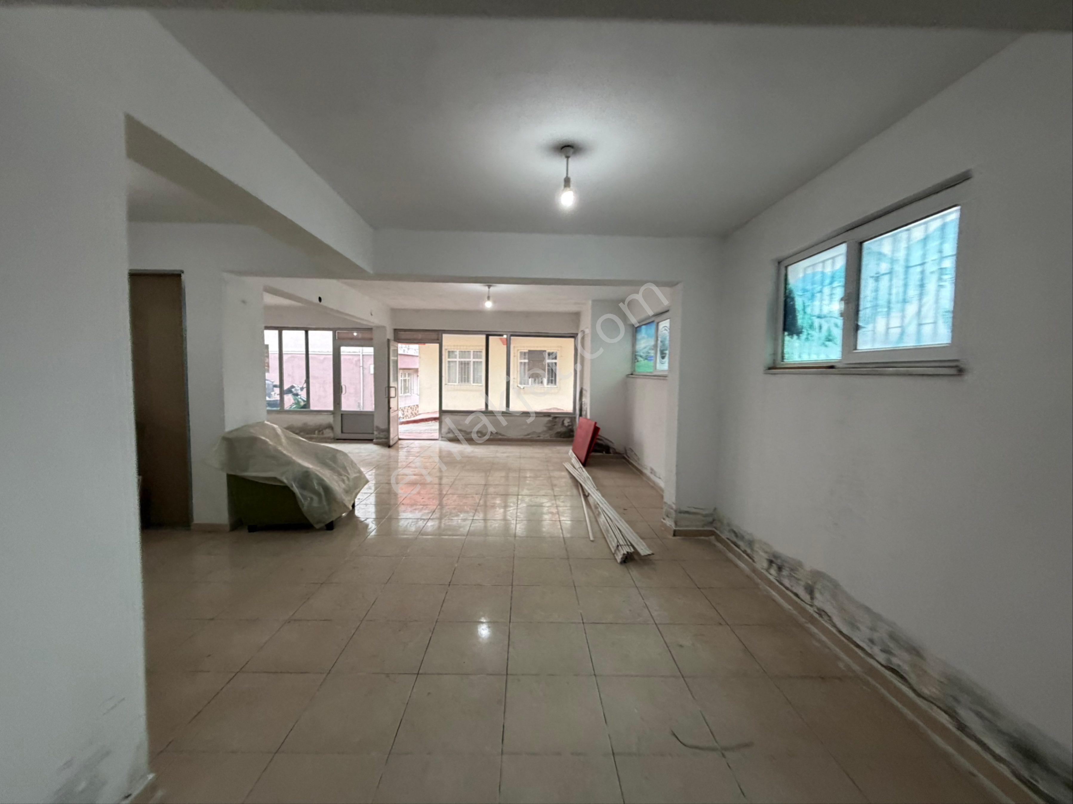 İlkadım İlyasköyde Kiralık 110 M2 Dükkan - Görsel 6