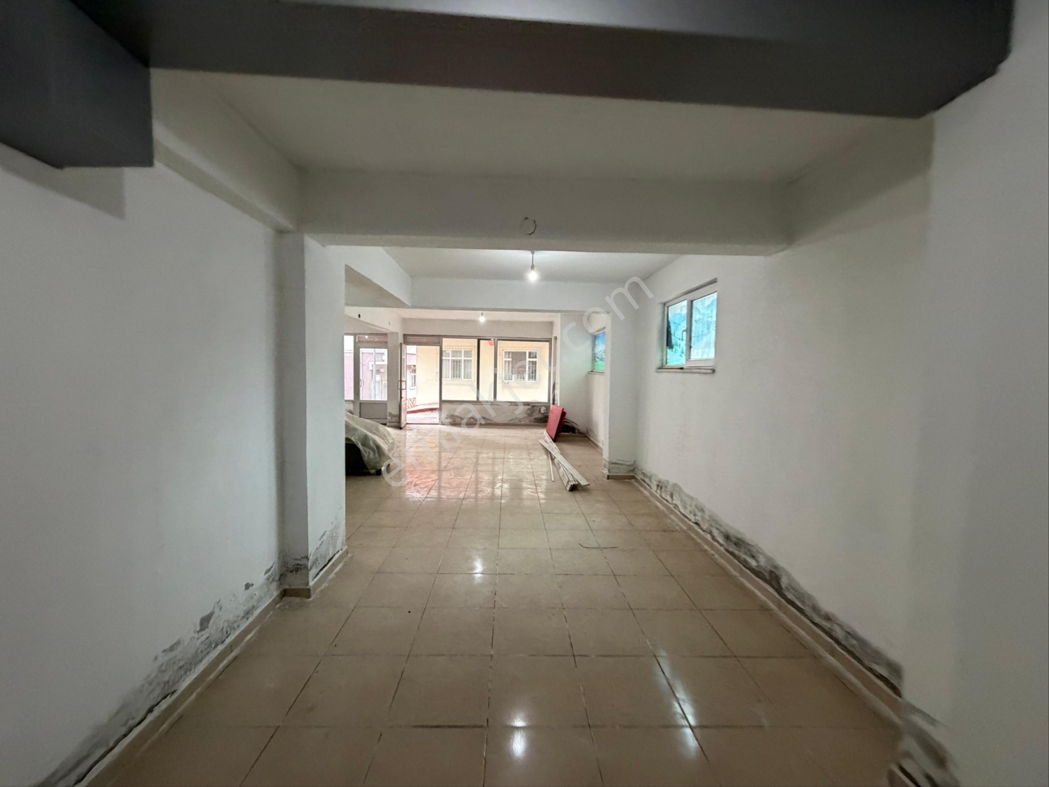 İlkadım İlyasköyde Kiralık 110 M2 Dükkan - Görsel 7