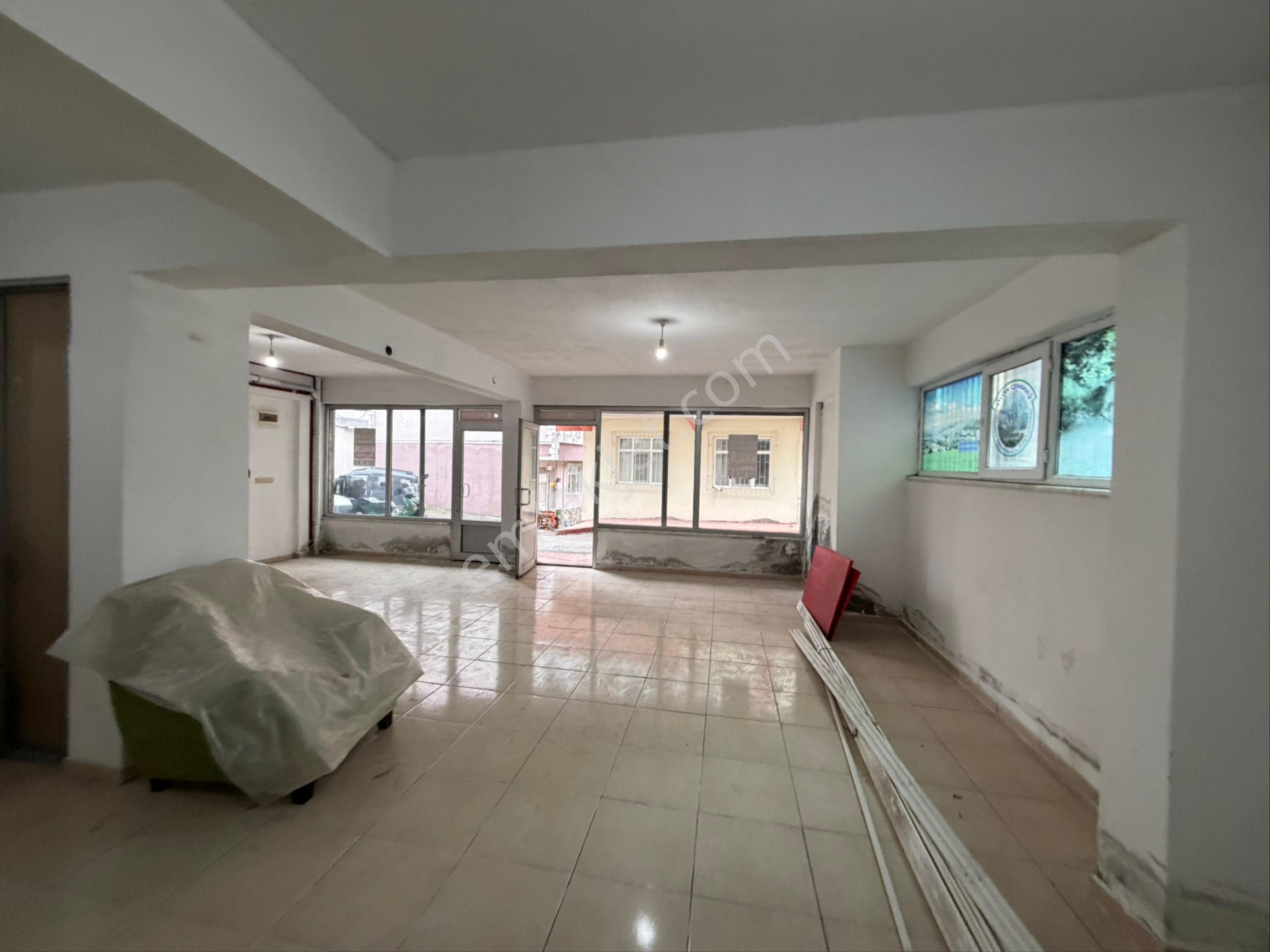 İlkadım İlyasköyde Kiralık 110 M2 Dükkan - Görsel 8