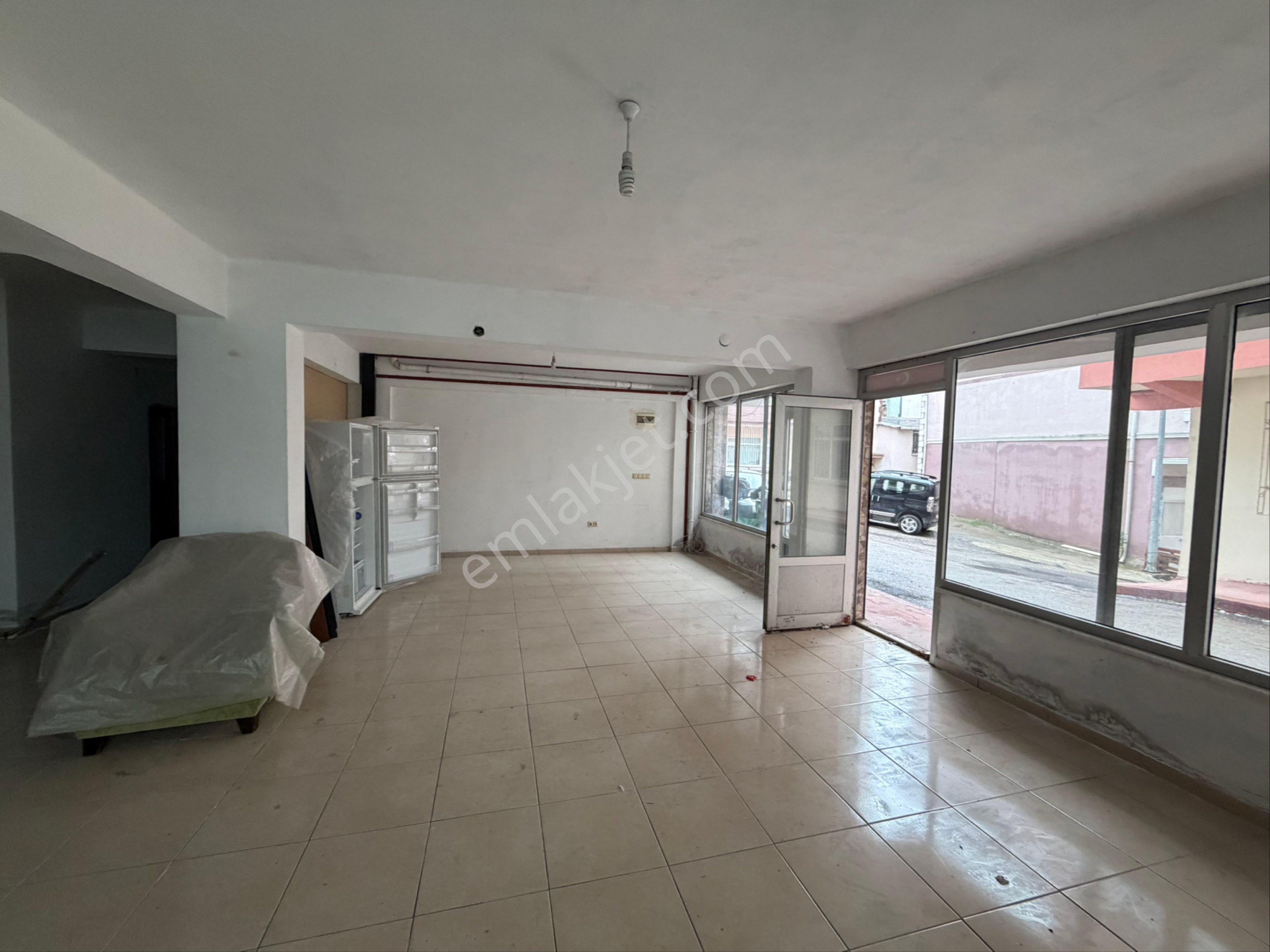 İlkadım İlyasköyde Kiralık 110 M2 Dükkan - Görsel 15