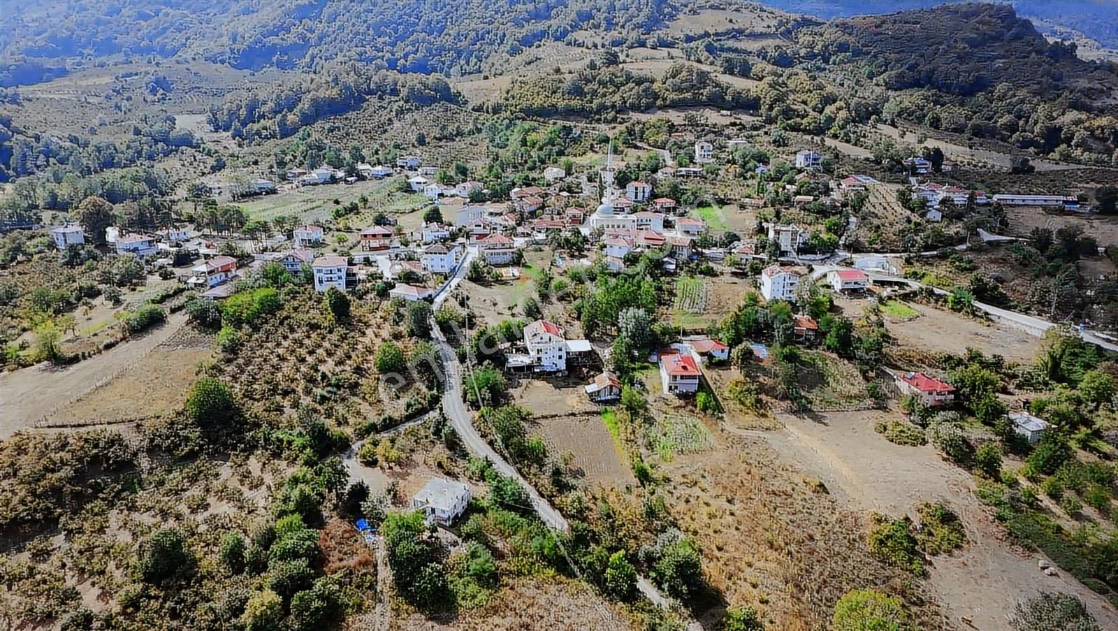 Deka Gayrimenkul'den Düzköy'de Yola Cephe Satılık 9.182 M² Tarla - Görsel 2