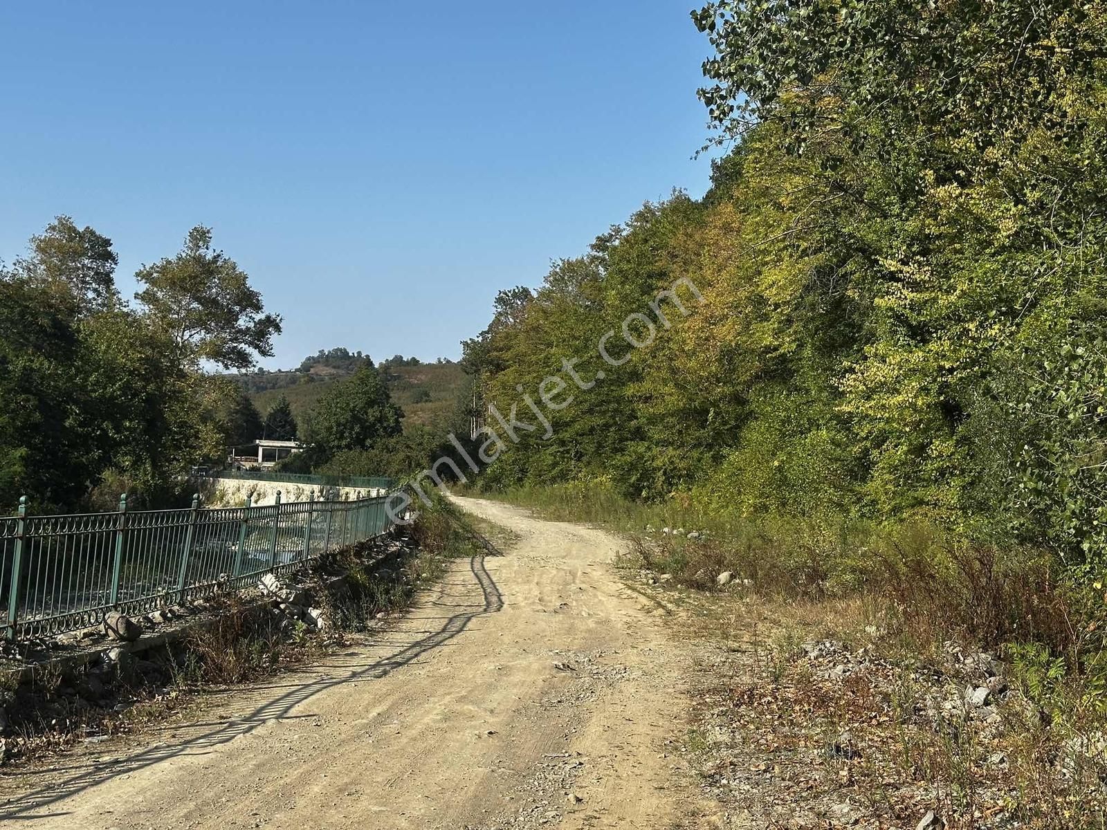 Deka Gayrimenkul'den Düzköy'de Yola Cephe Satılık 9.182 M² Tarla - Görsel 18