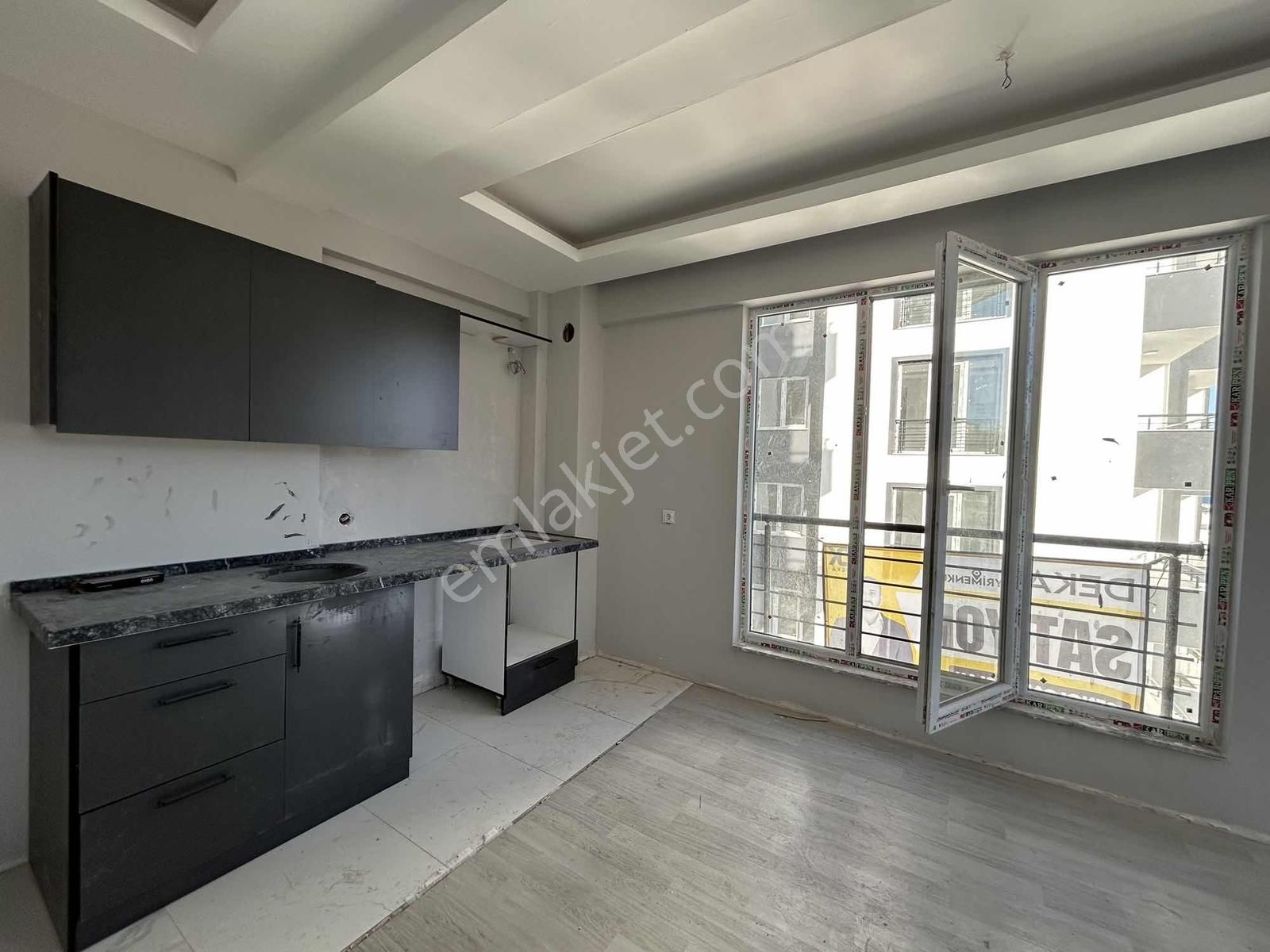 Deka Gayrimenkul'den Körfezde Satılık Siteiçi 1+1 Daire - Görsel 9