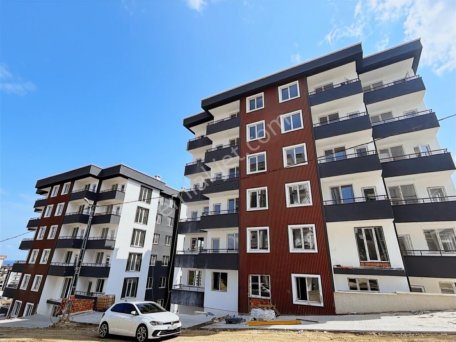 Deka Gayrimenkul'den Körfezde Satılık Siteiçi 1+1 Daire