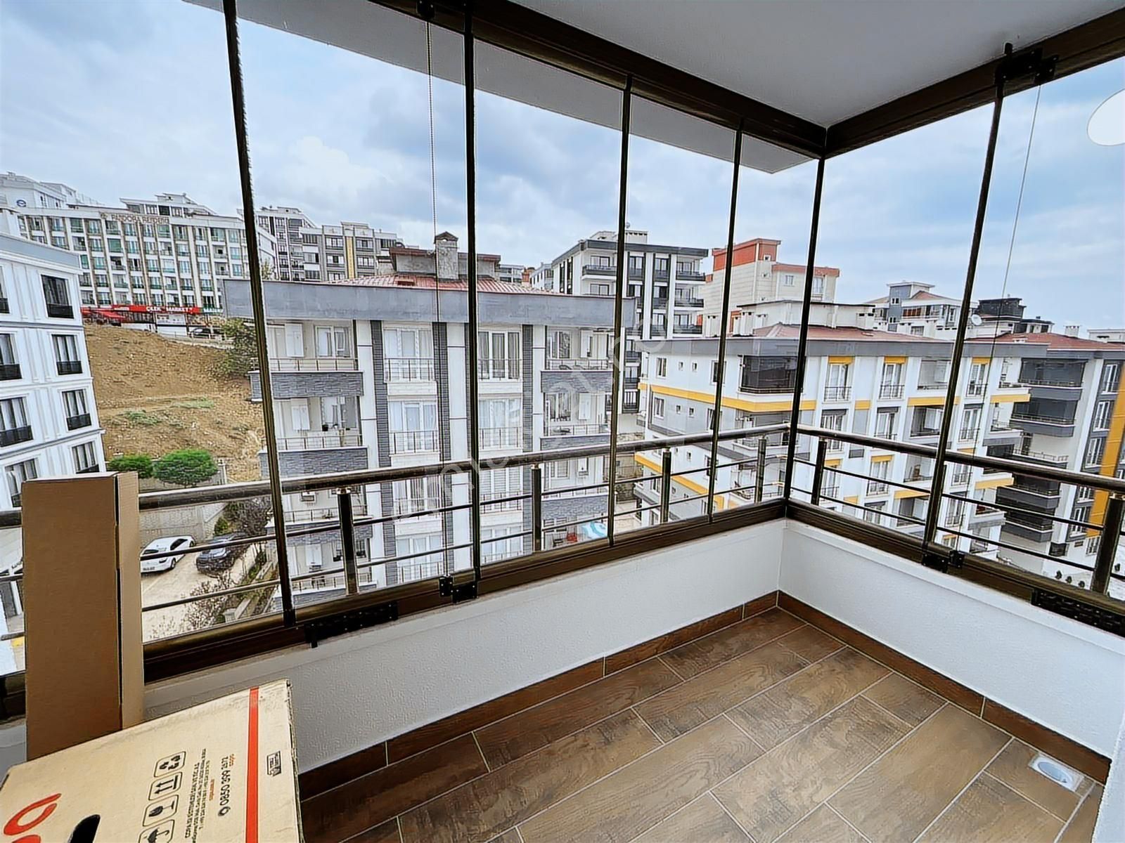 Deka Gayrimenkul'den 1+1 Eşyalı Cam Balkonlu Kombili Daire - Görsel 7