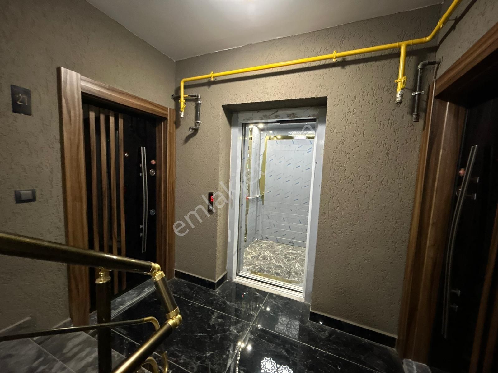 Deka Gayrimenkul'den 1+1 Eşyalı Cam Balkonlu Kombili Daire - Görsel 21