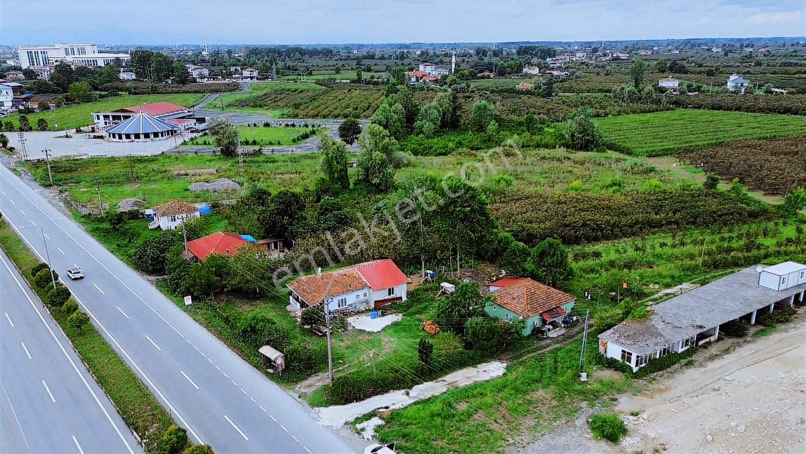 Deka Gayrimenkul'den Helvacılı'da 18.896 M² Yola Cephe Tarla - Görsel 14