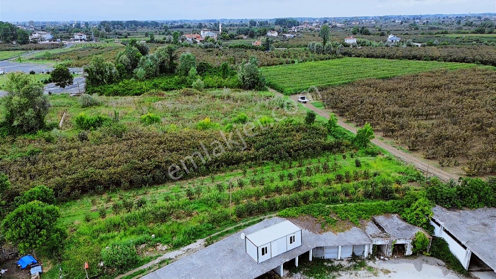 Deka Gayrimenkul'den Helvacılı'da 18.896 M² Yola Cephe Tarla - Görsel 11