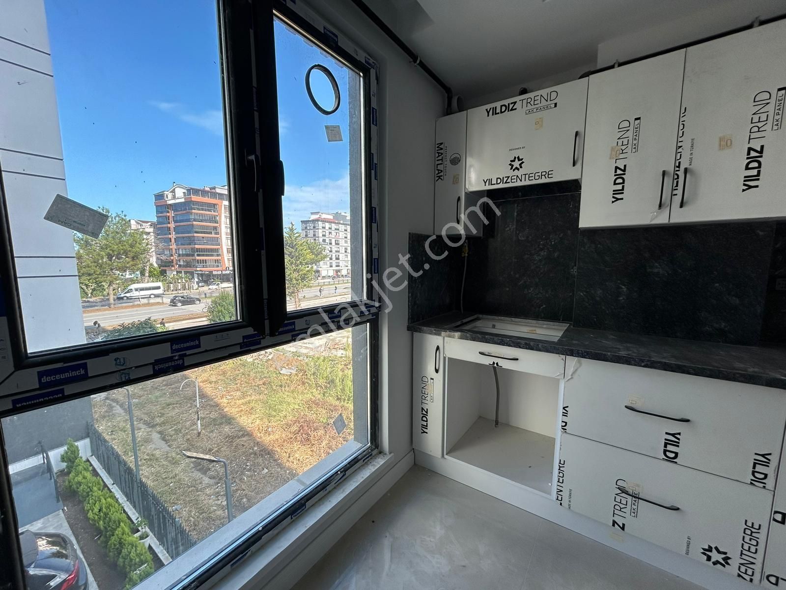 Deka Gayrimenkul'den 2+1 Atatürk Bulvarına Cephe Site İçi Daire - Görsel 15