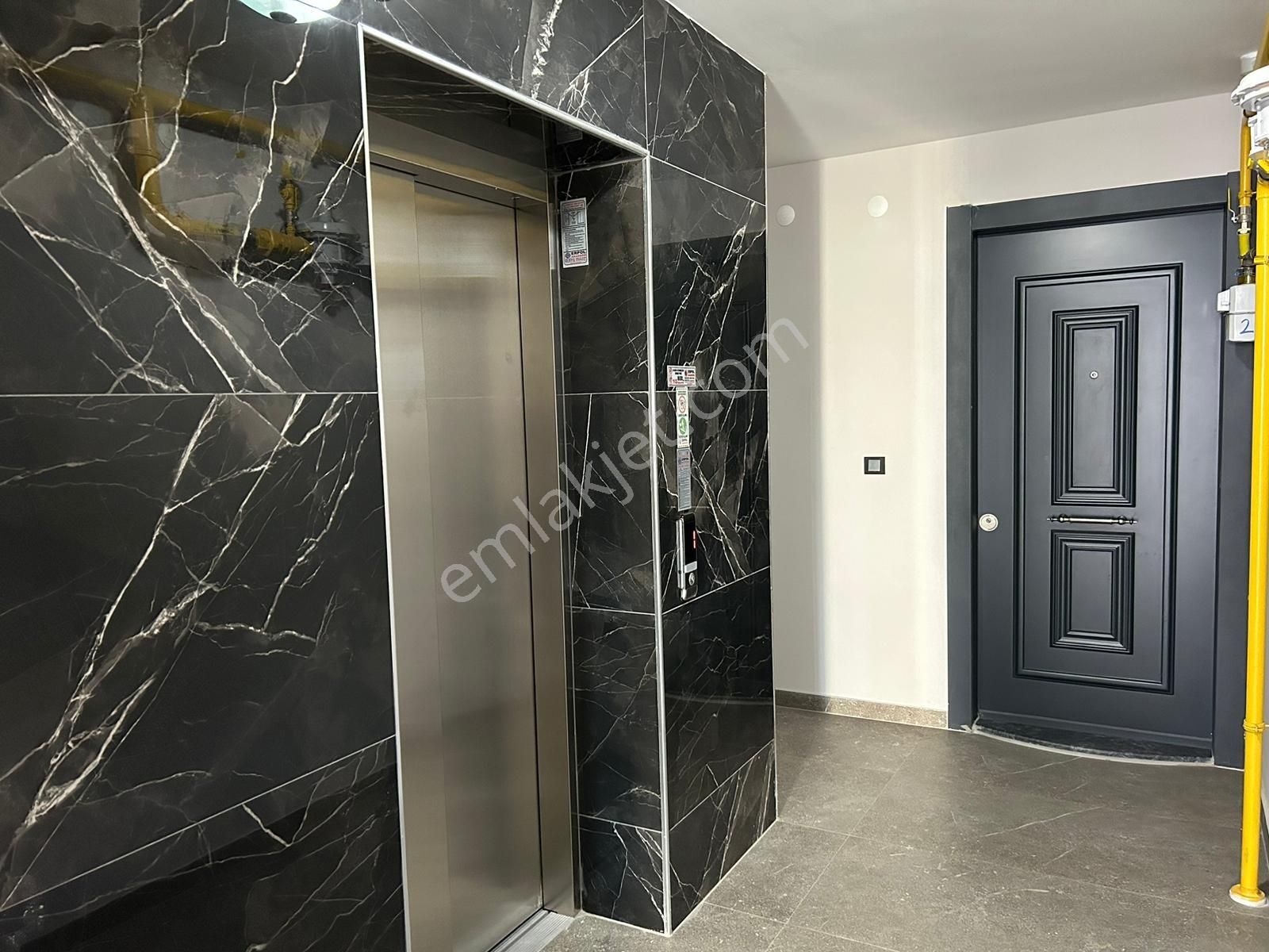 Deka Gayrimenkul'den 2+1 Atatürk Bulvarına Cephe Site İçi Daire - Görsel 4