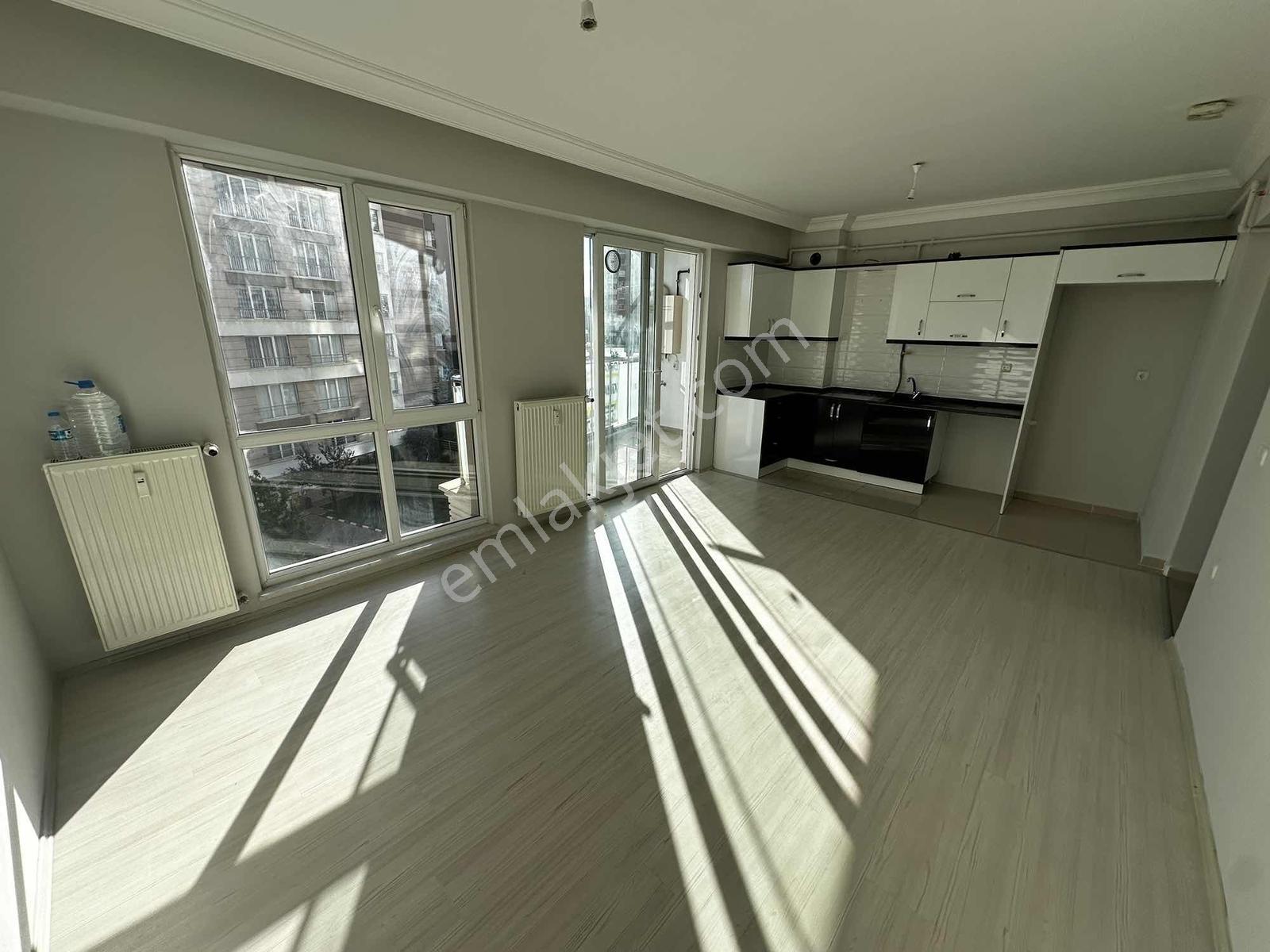 Deka Gayrimenkul'den Havuzlu Siteiçi Kiralık 2+1 Arakat Daire - Görsel 27