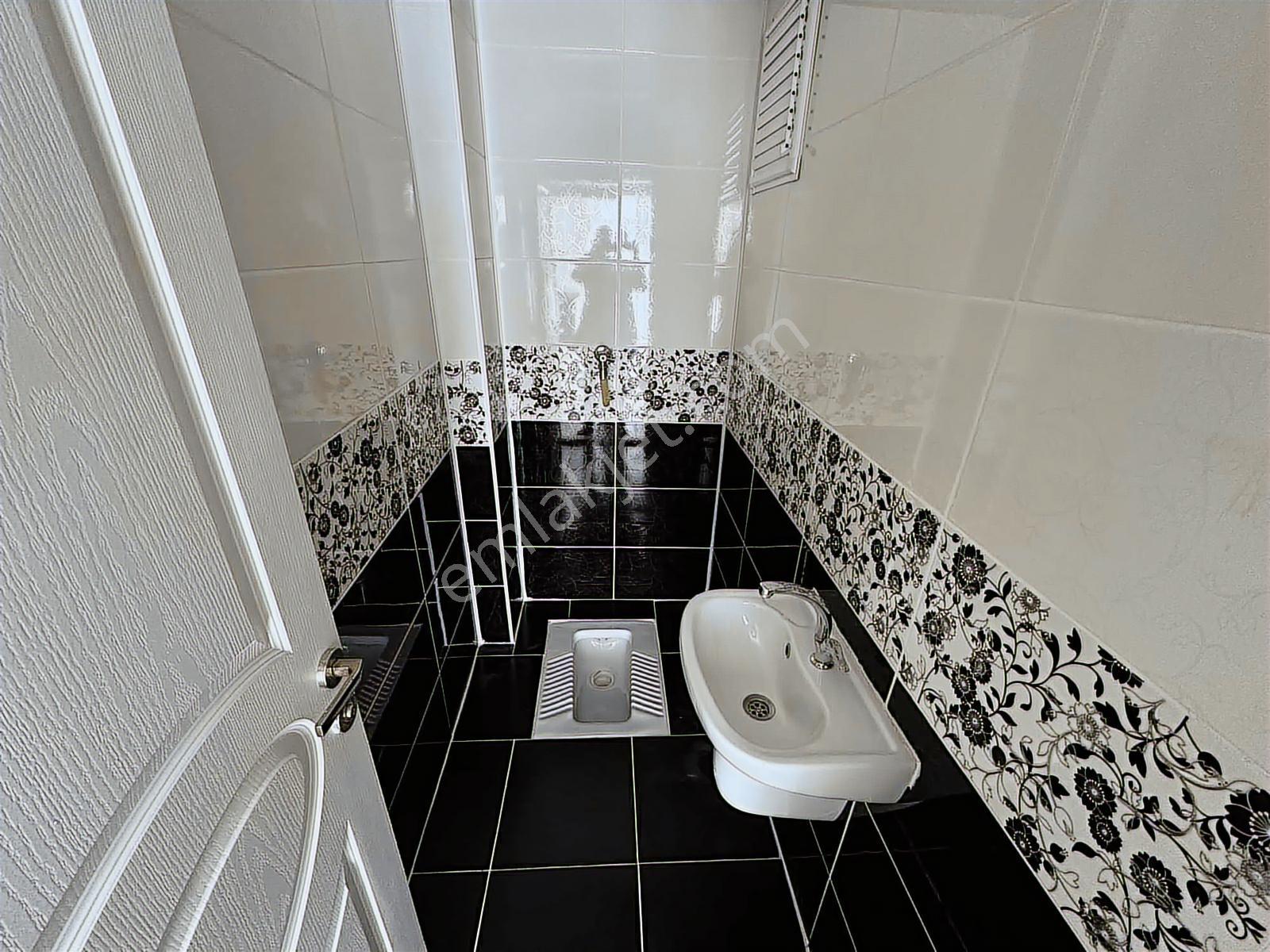 Deka Gayrimenkul'den Havuzlu Siteiçi Kiralık 2+1 Arakat Daire - Görsel 23