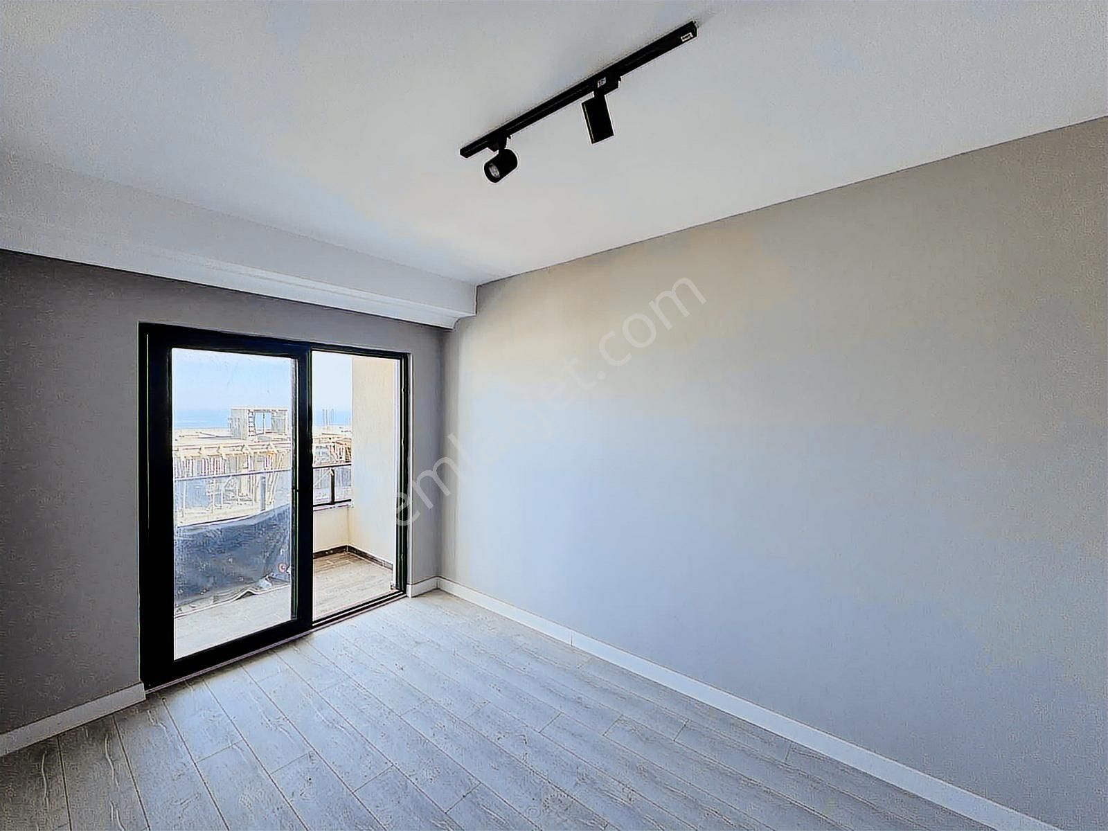 Deka Gayrimenkul Denız Manzaralı Denız Evlerınde Satılık 1 + 1 - Görsel 3