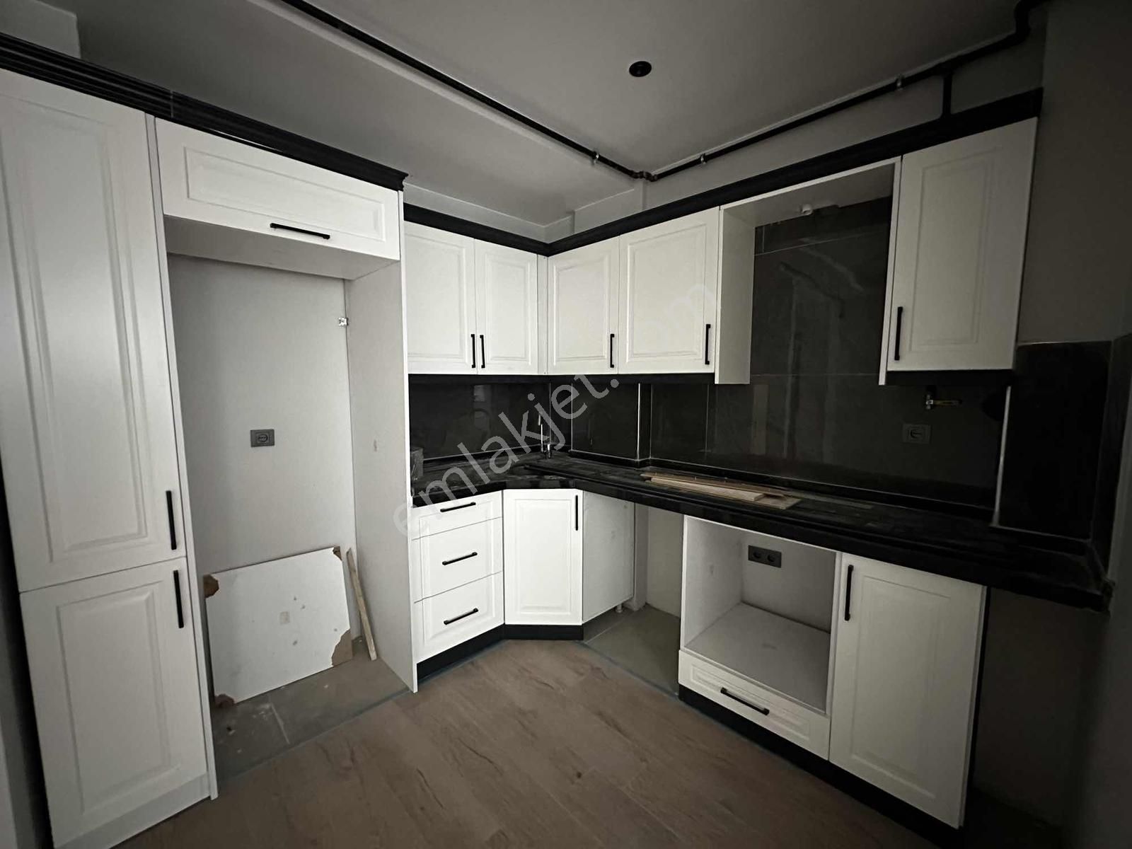 Deka Gayrimenkul'den Küçükkolpınar Mh Acil Satılık 1+1 Daire - Görsel 13