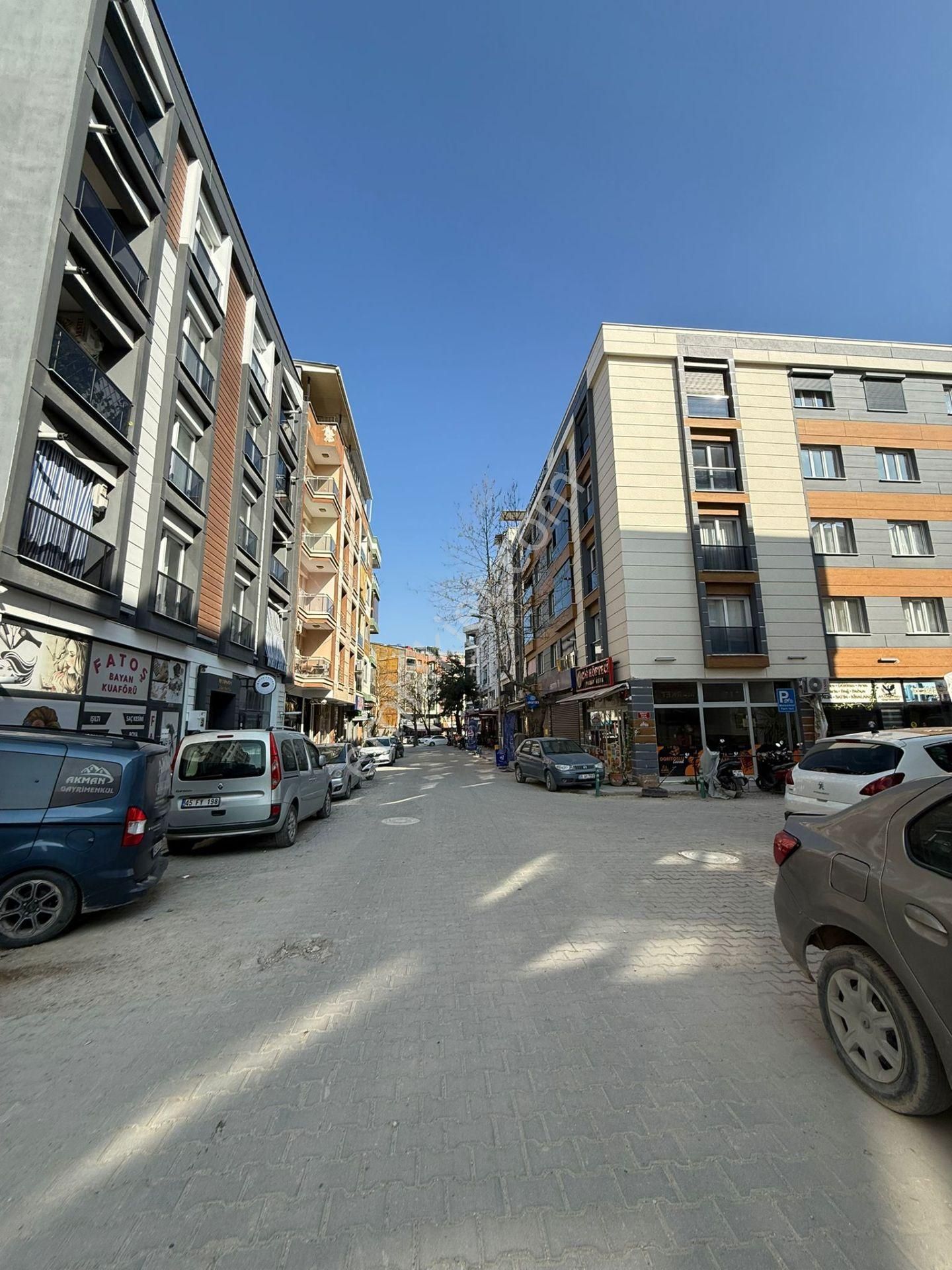 Akman'dan Muradiye'de Satılık 2+1 Kapalı Mutfak - Görsel 15