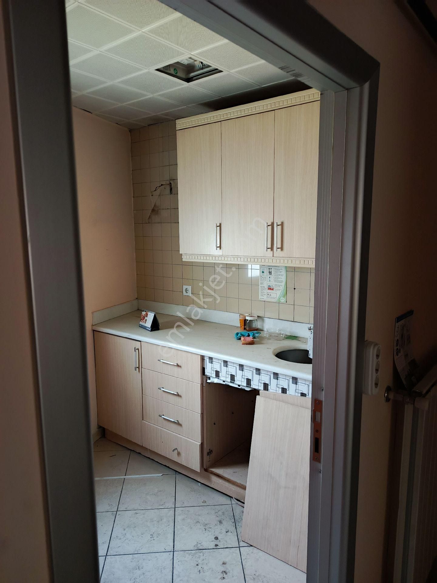 Alay Emlak Ofisinden Kiralık İş Yeri - Görsel 17
