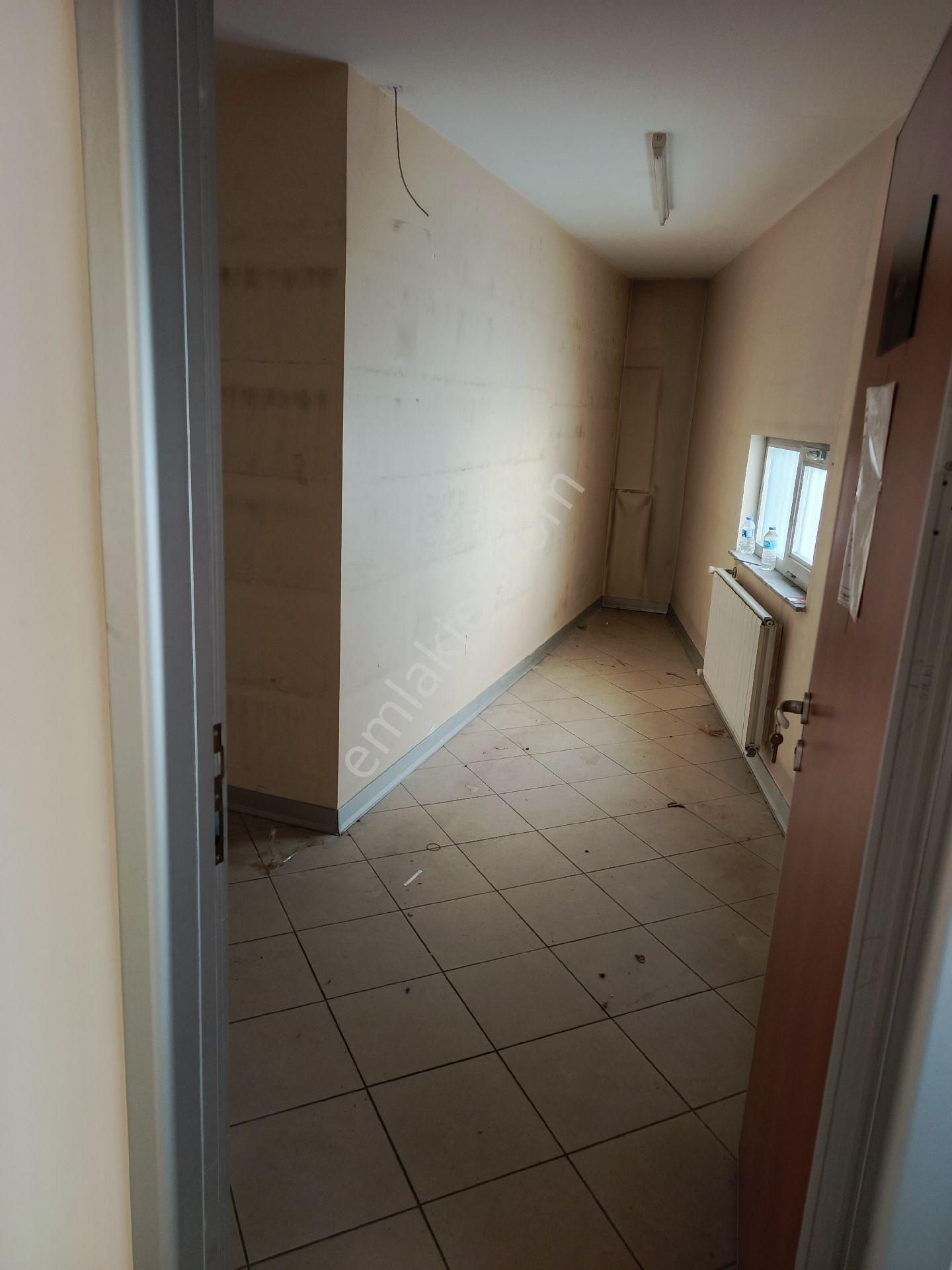 Alay Emlak Ofisinden Kiralık İş Yeri - Görsel 14