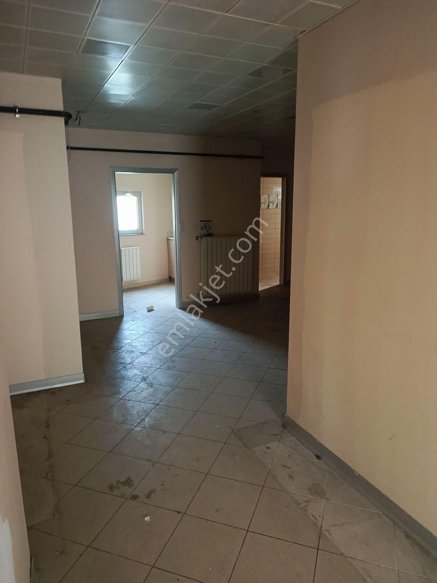 Alay Emlak Ofisinden Kiralık İş Yeri - Görsel 13