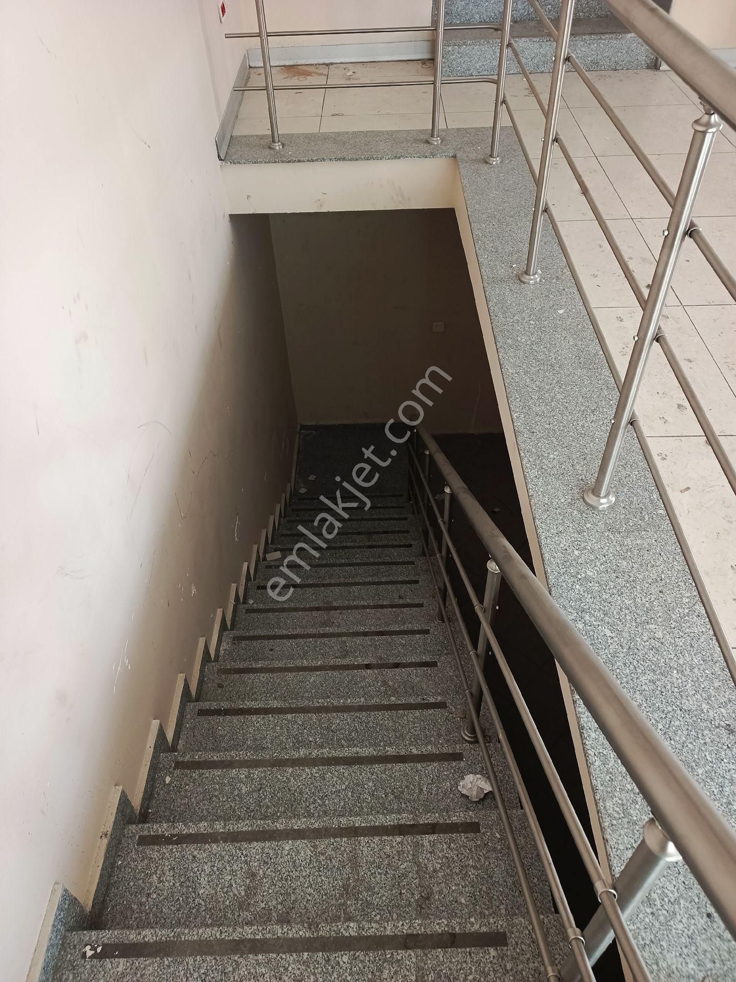 Alay Emlak Ofisinden Kiralık İş Yeri - Görsel 11