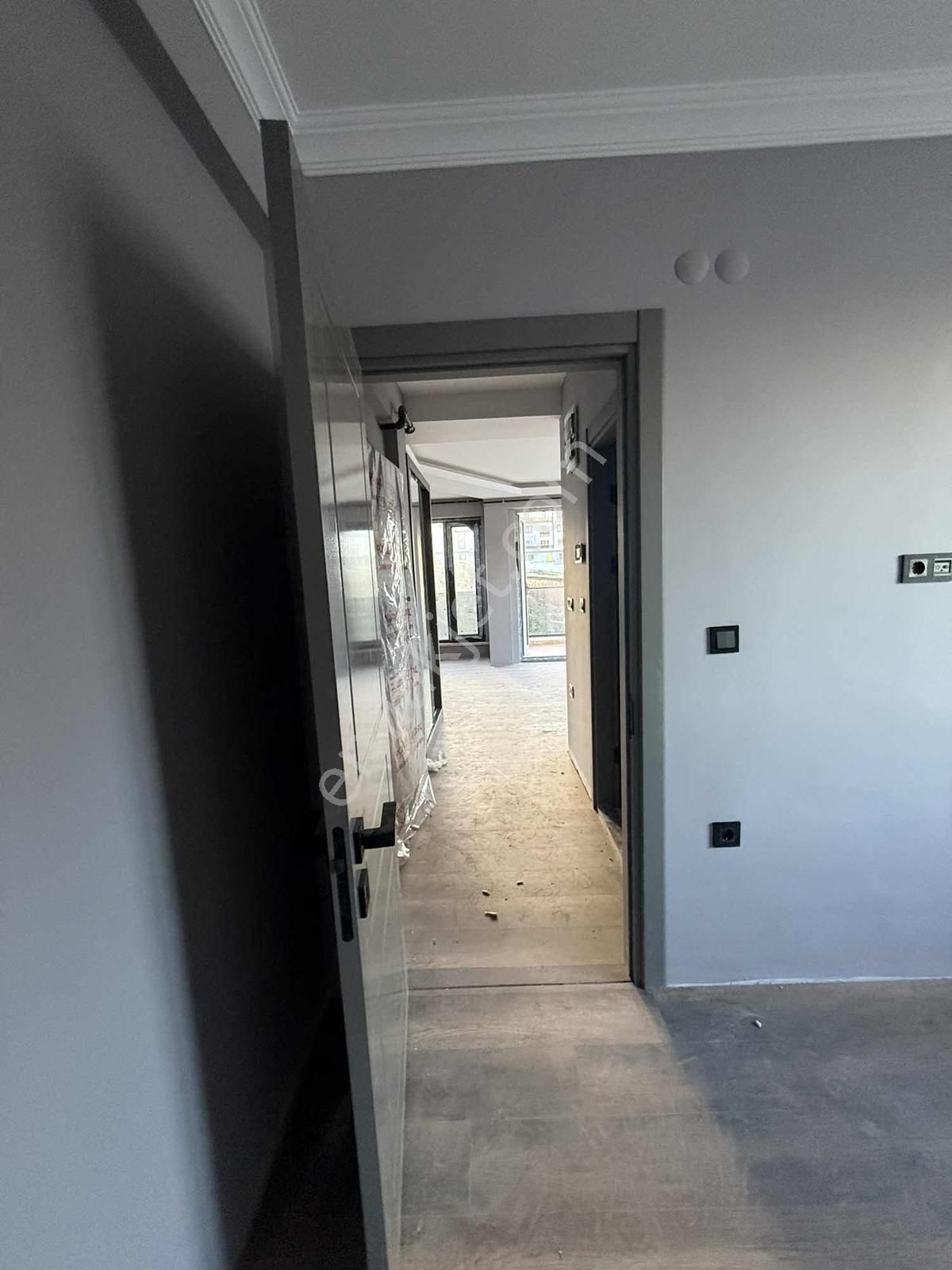 Deka Gayrimenkul'den Körfez Mah. Mükemmel Konumda Lüx 1+1 Daire - Görsel 32