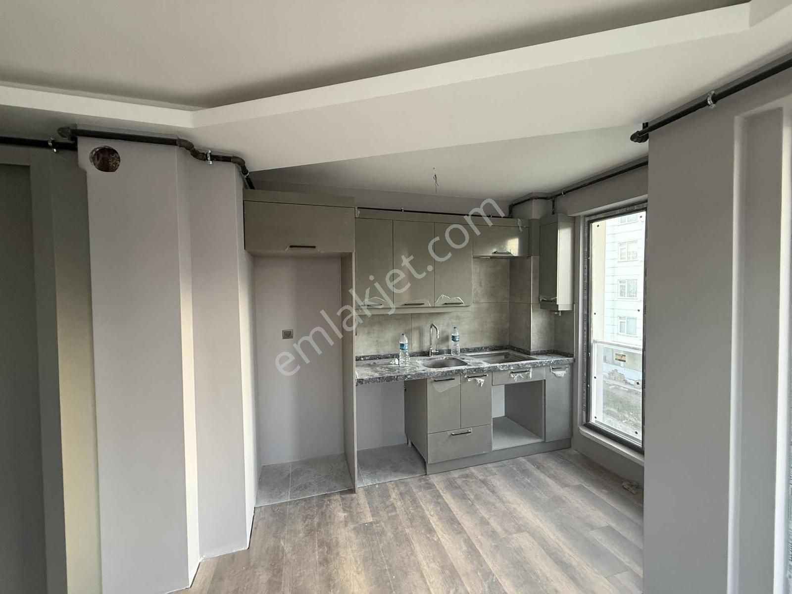 Deka Gayrimenkul'den Körfez Mah. Mükemmel Konumda Lüx 1+1 Daire - Görsel 24