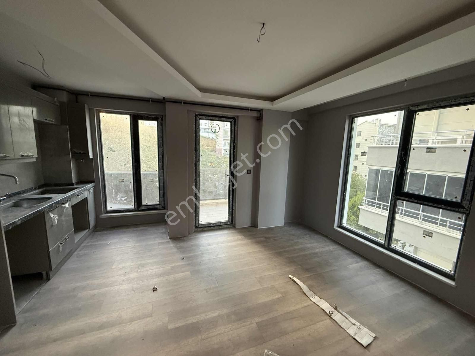 Deka Gayrimenkul'den Körfez Mah. Mükemmel Konumda Lüx 1+1 Daire - Görsel 16