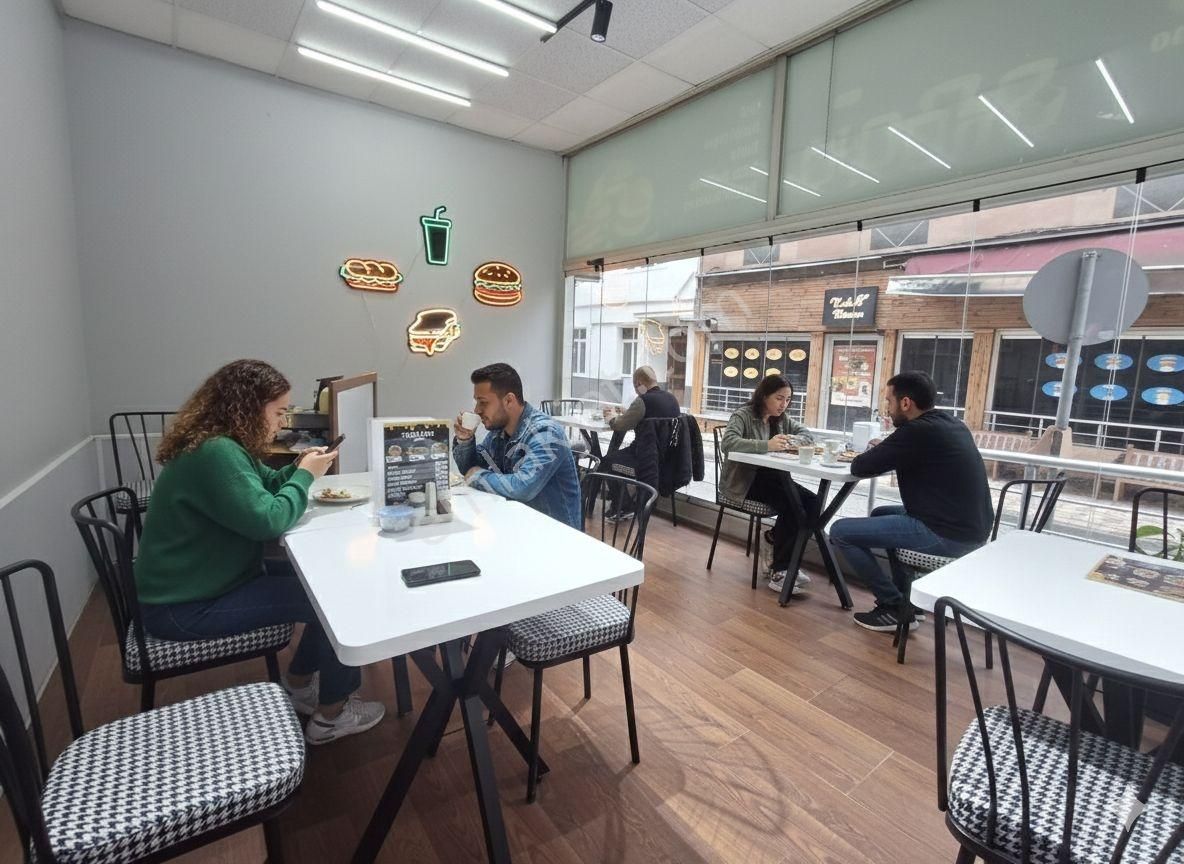Deka Gayrimenkul'den Yüksek Kira Getirili Hazır Kiracılı Dükkan - Görsel 10