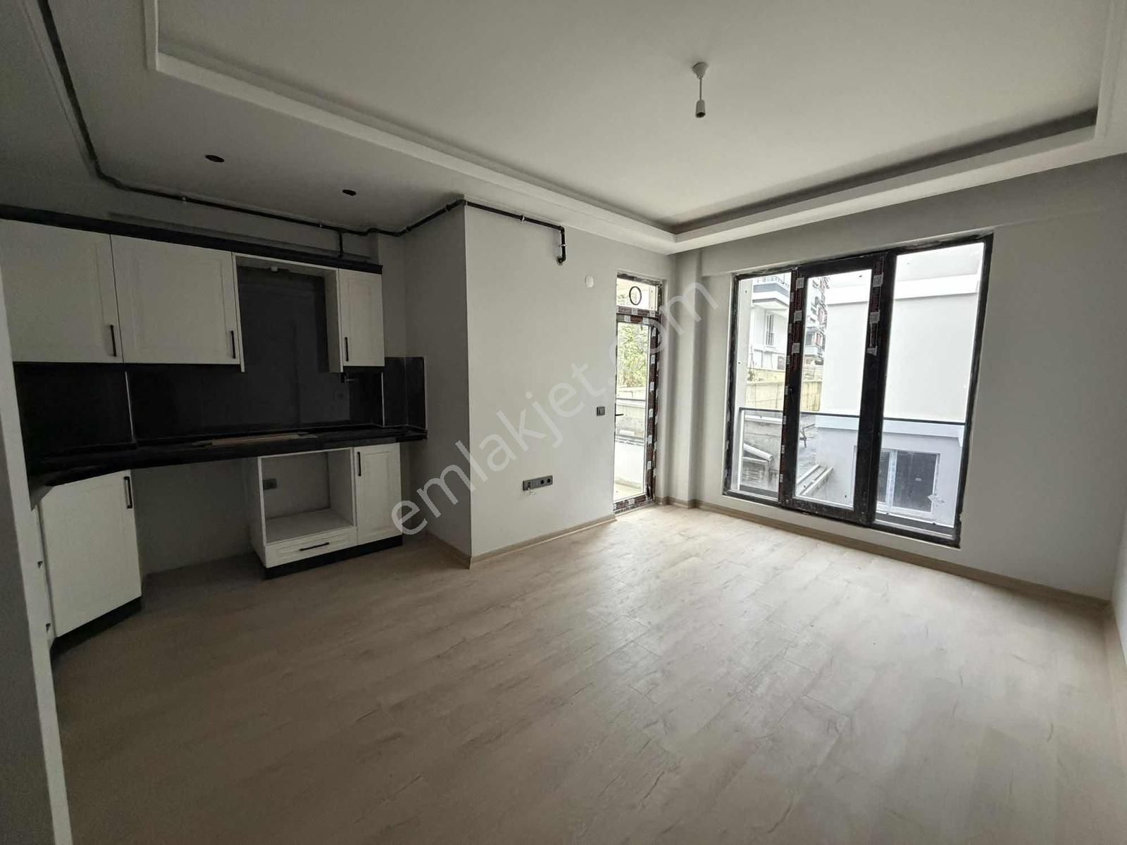 Deka Gayrimenkul'den Küçükkolpınar'da Acil Satılık 1+1 Daire