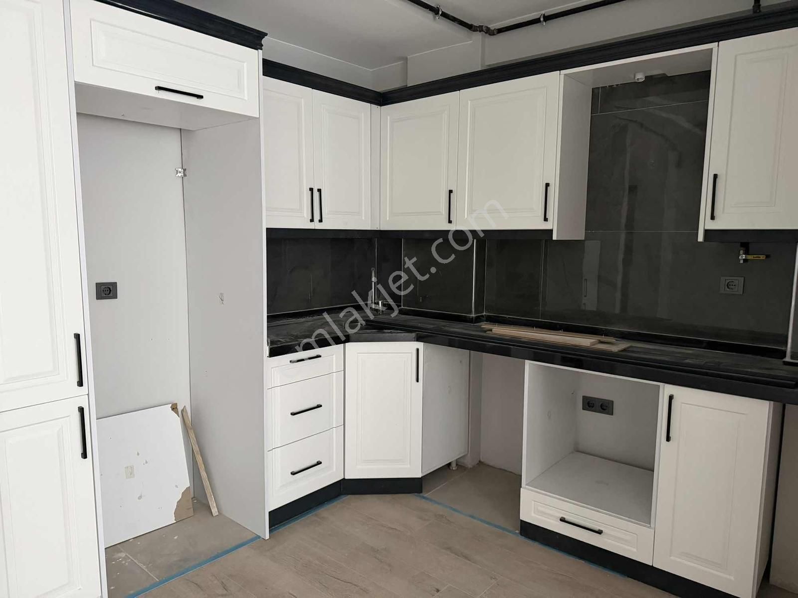 Deka Gayrimenkul'den Küçükkolpınar'da Acil Satılık 1+1 Daire - Görsel 19