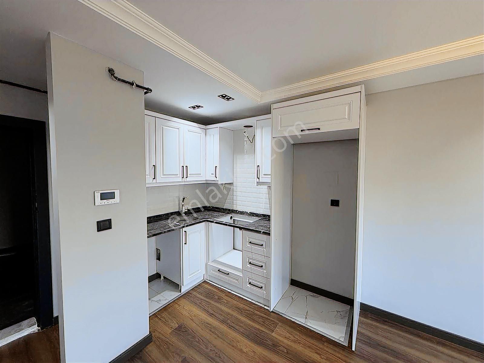 Deka Gayrimenkul'den Körfez Bulvara Cephe Lüx Satılık 1+1 Daire - Görsel 19