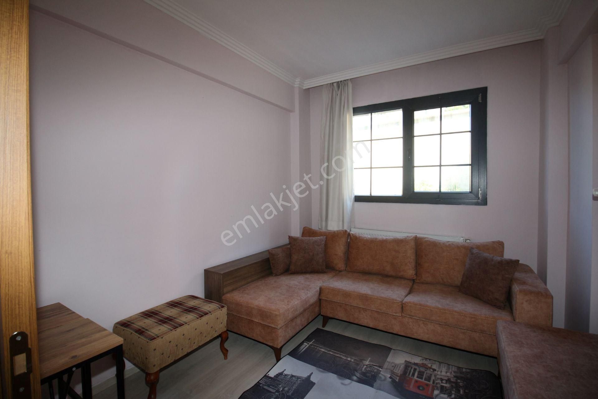 İkçü Hastanesine Yakını Asansör Lü D.gazlı Eşyalı - Görsel 14