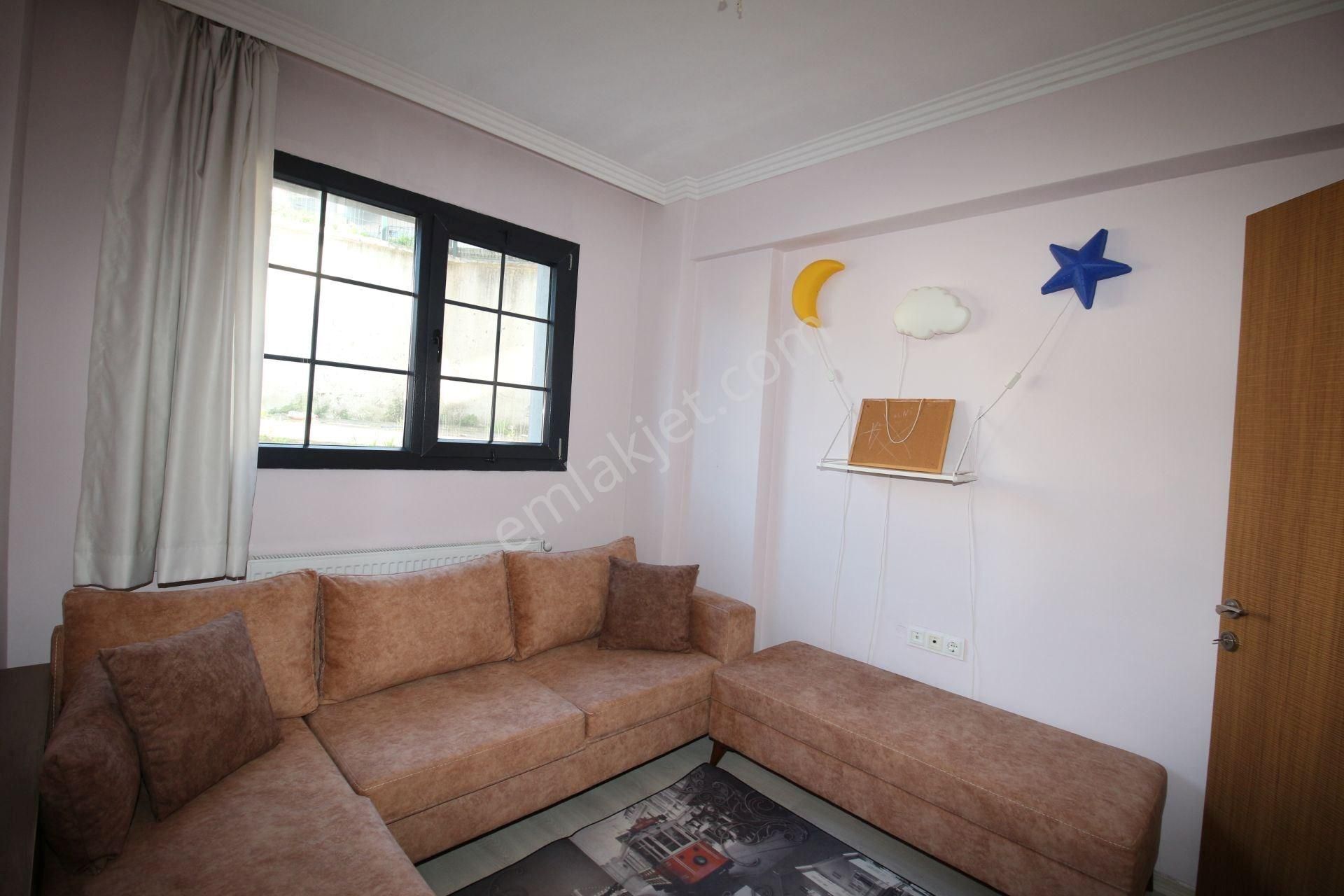 İkçü Hastanesine Yakını Asansör Lü D.gazlı Eşyalı - Görsel 16