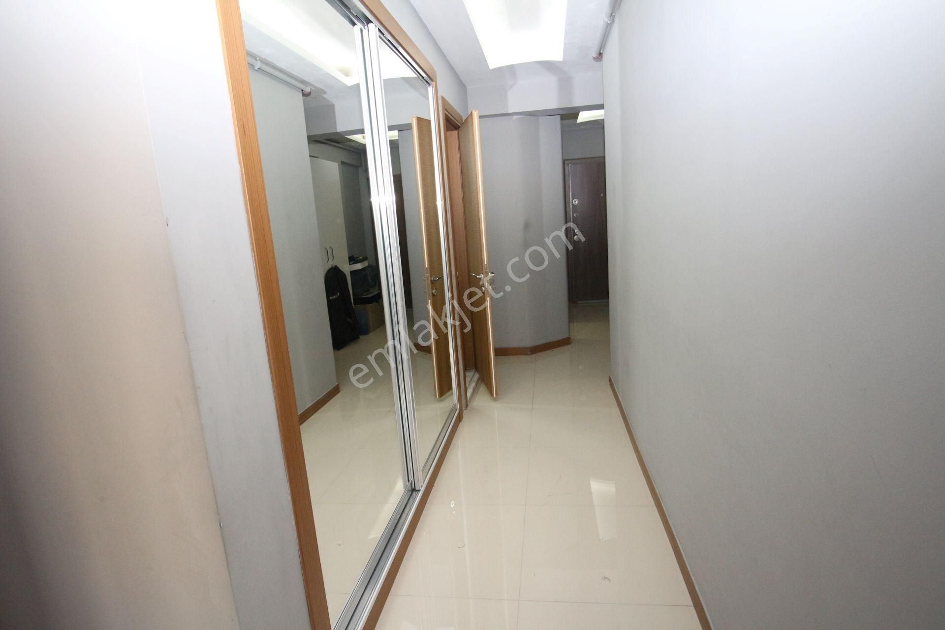 İkçü Hastanesine Yakını Asansör Lü D.gazlı Eşyalı - Görsel 22