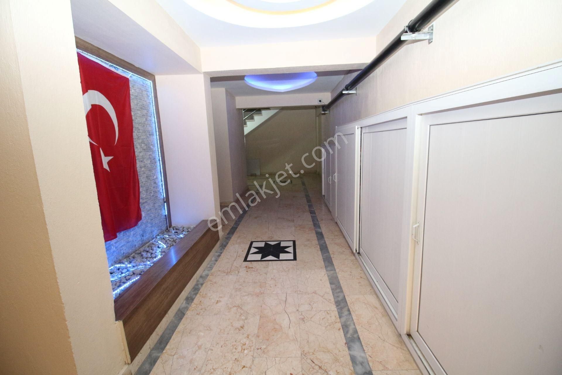 İkçü Hastanesine Yakını Asansör Lü D.gazlı Eşyalı - Görsel 34