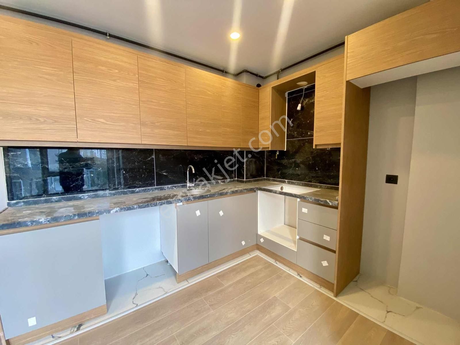 Deka Gayrimenkul'den Körfezde 1+1 Lüks Yapılı Daire - Görsel 9