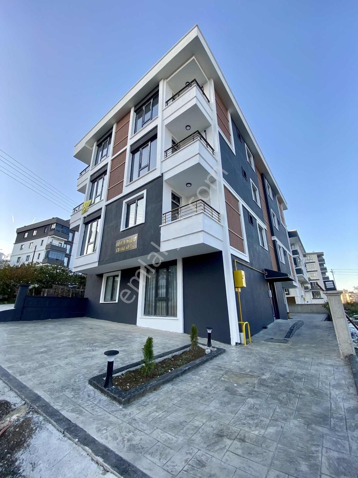 Deka Gayrimenkul'den Körfezde 1+1 Lüks Yapılı Daire