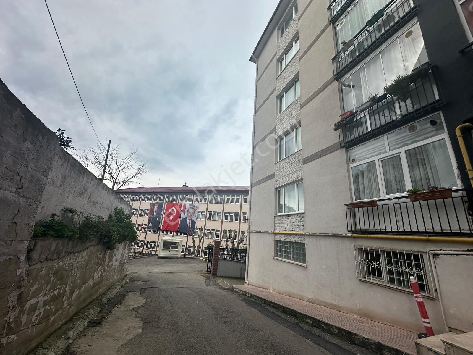 Erdoğdu'da 4+1 Eşyalı Veya Eşyasız Satılık Daire - Görsel 2