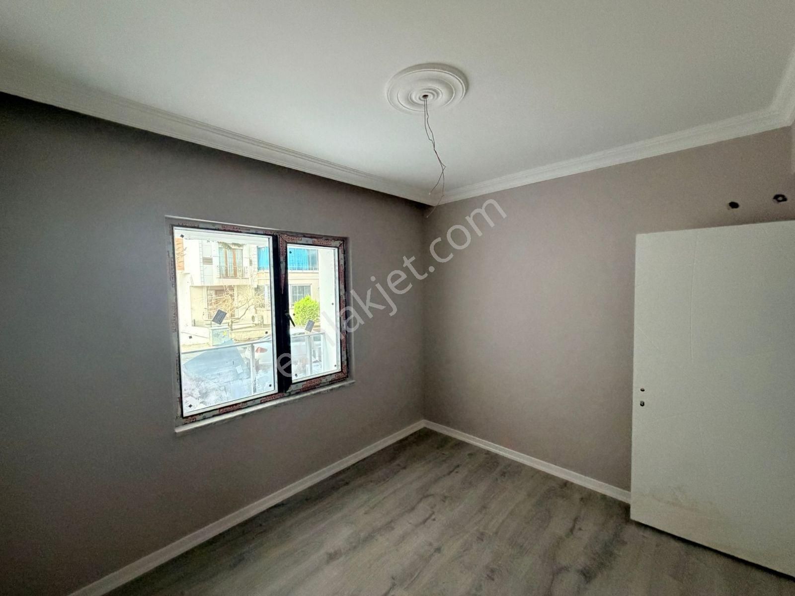 Deka Gayrimenkul'den Yakakent'te Denize 200m Satılık 2+1 Daire - Görsel 9