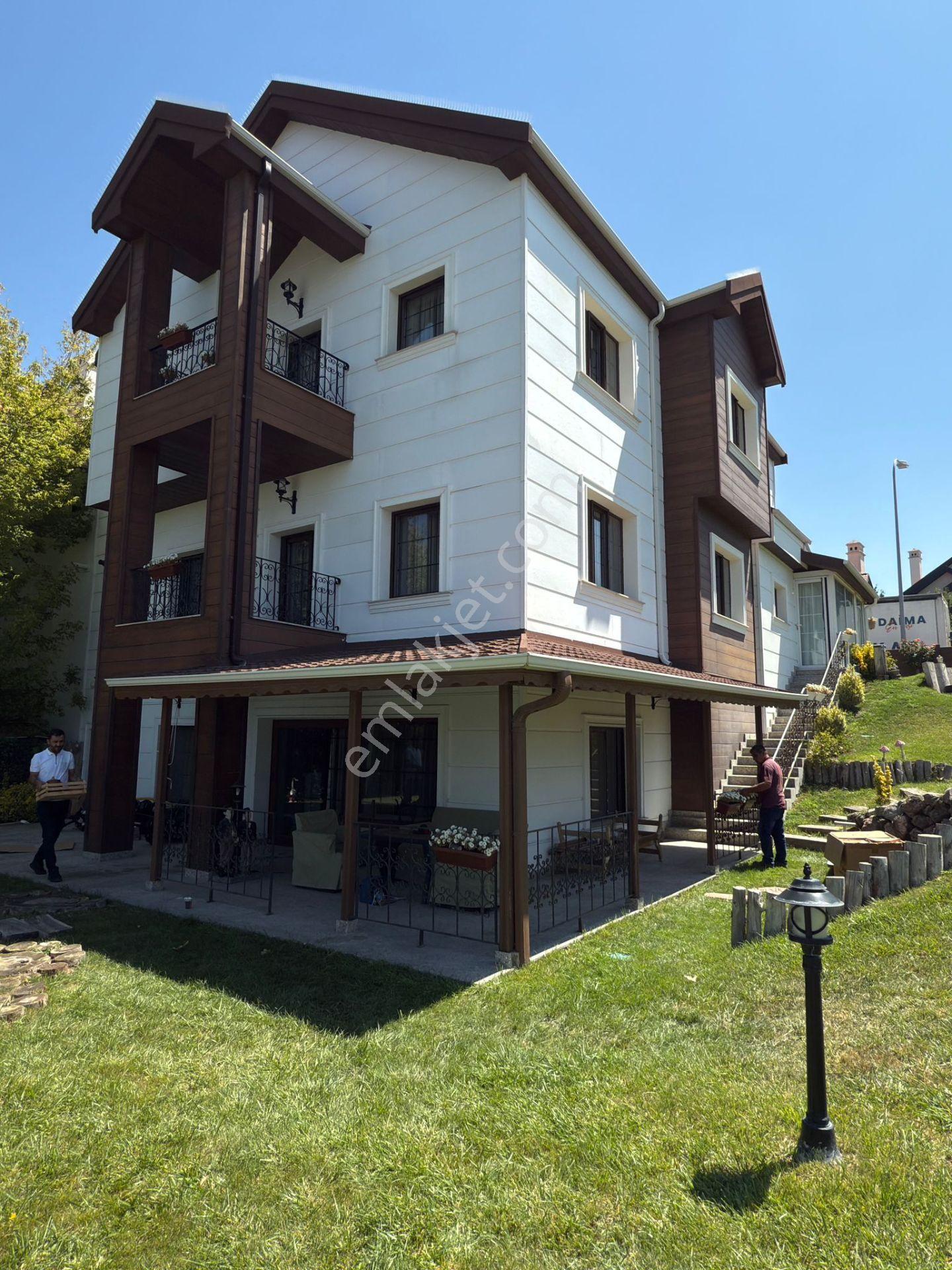 Angora Evleri'nde Havuzlu Satılık Villa - Görsel 2
