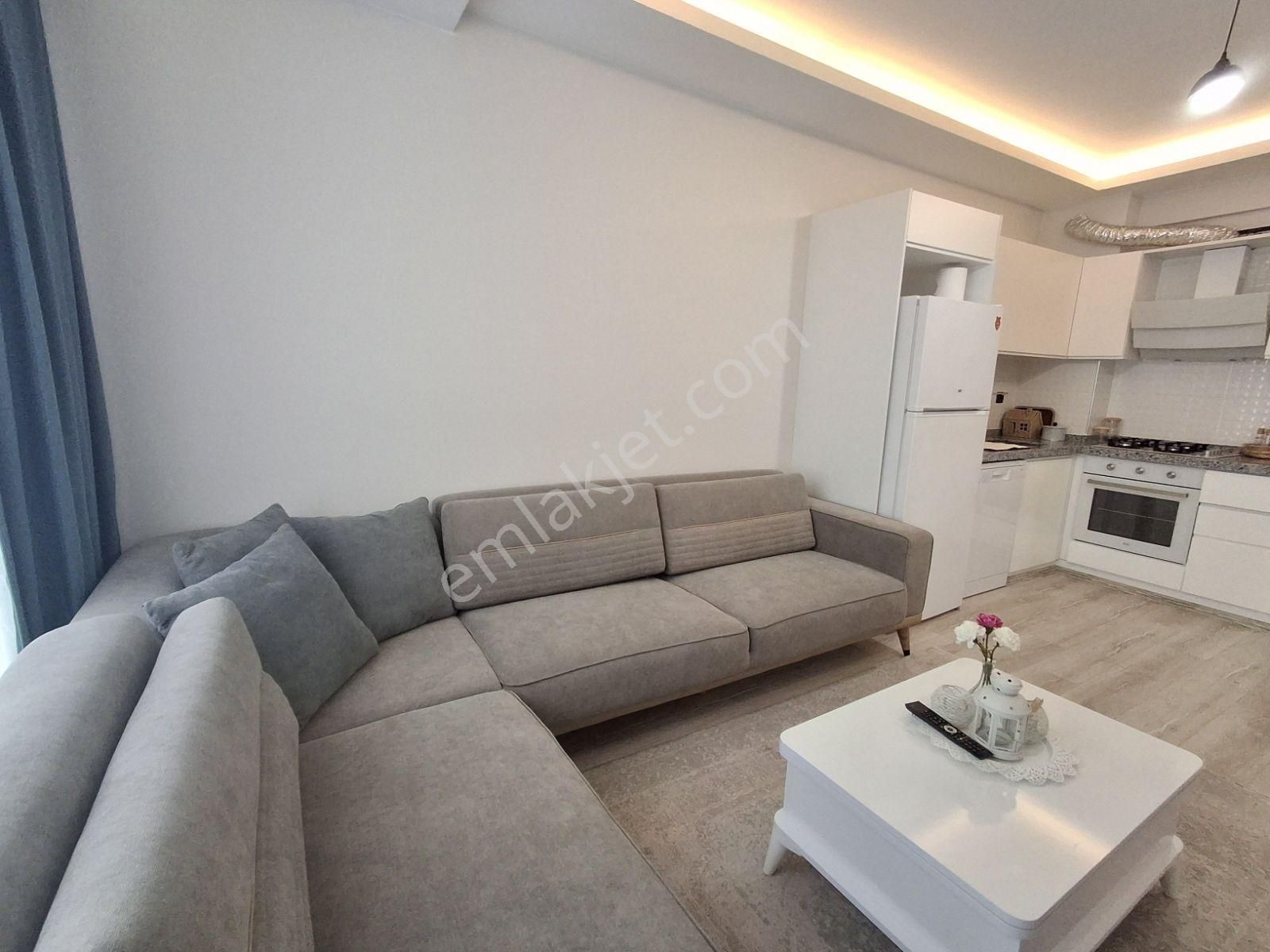 Deka Gayrimenkul'den Körfez'de Eşyalı Cam Balkonlu Kombili 1+1 - Görsel 9