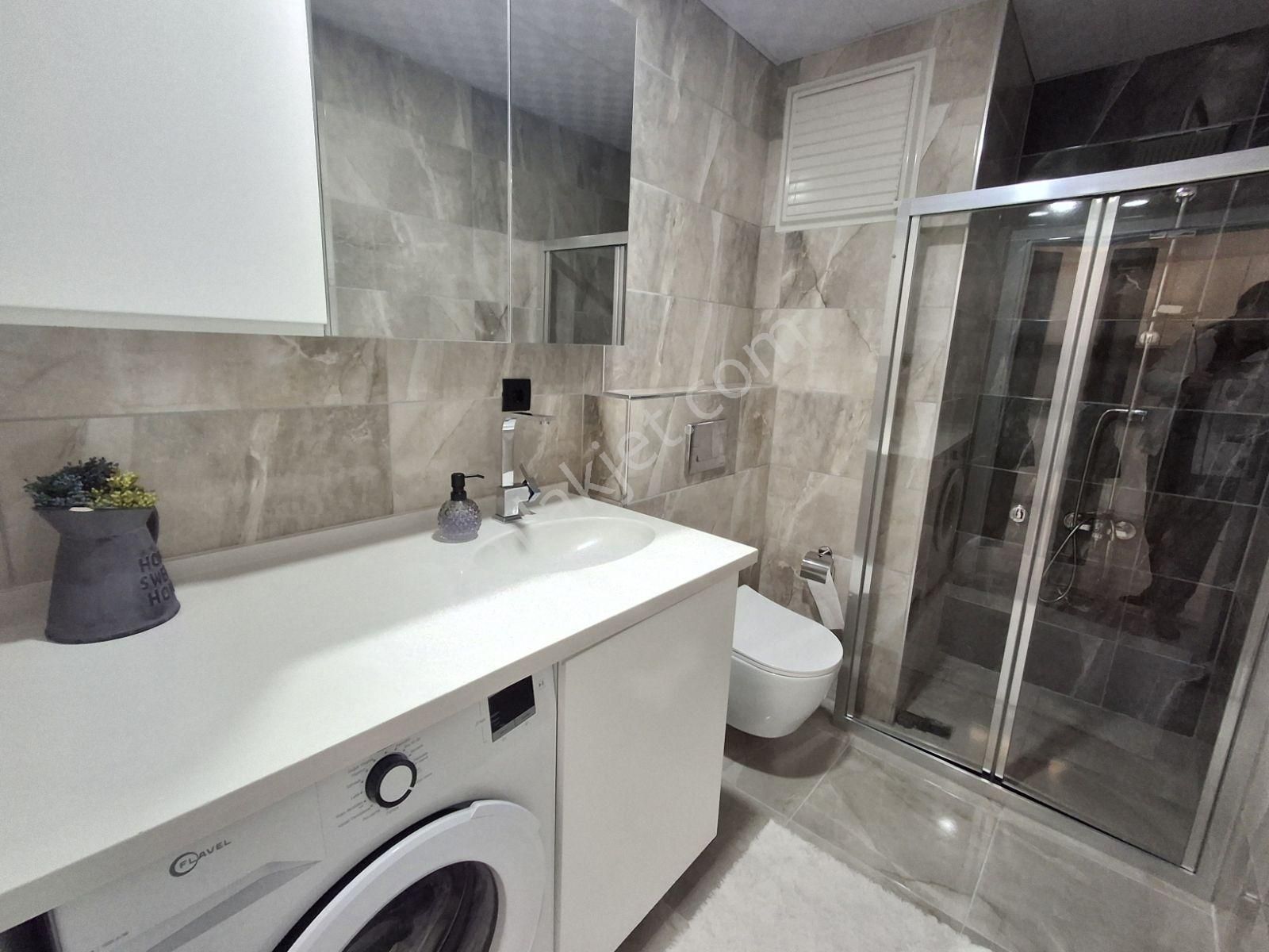 Deka Gayrimenkul'den Körfez'de Eşyalı Cam Balkonlu Kombili 1+1 - Görsel 14