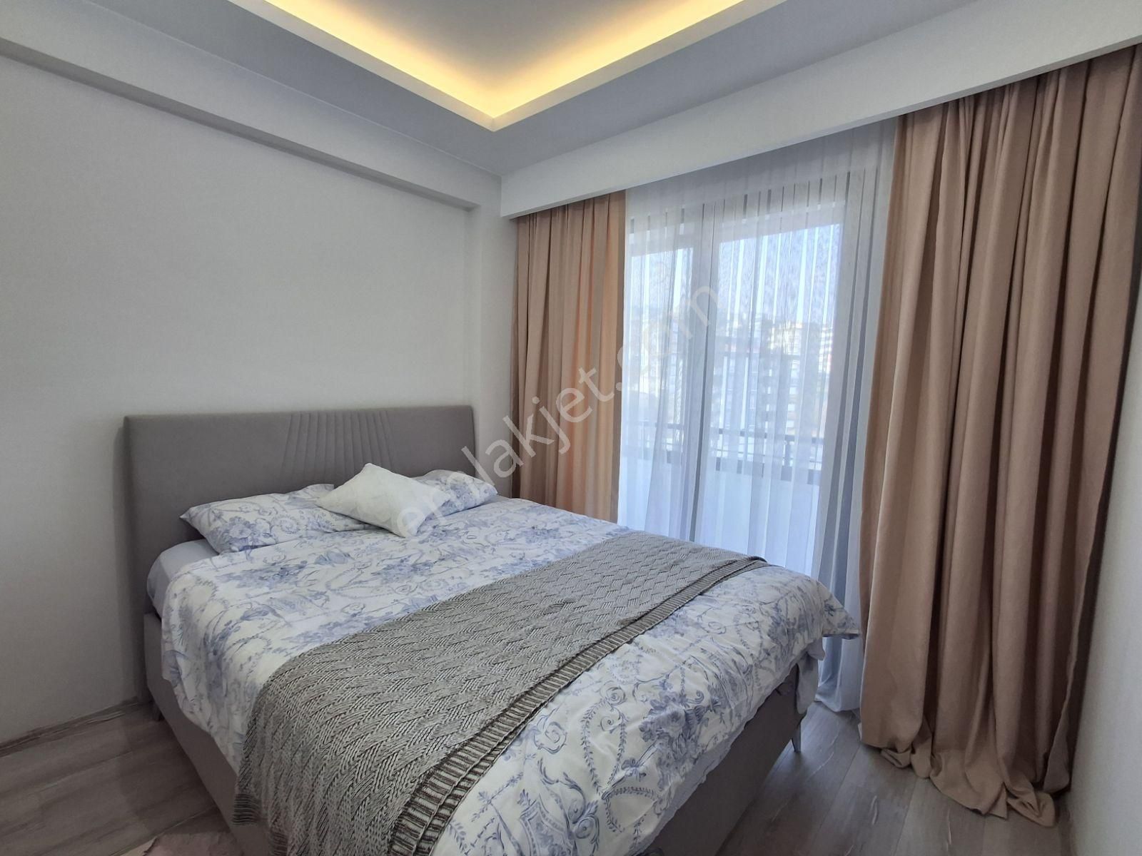 Deka Gayrimenkul'den Körfez'de Eşyalı Cam Balkonlu Kombili 1+1 - Görsel 17