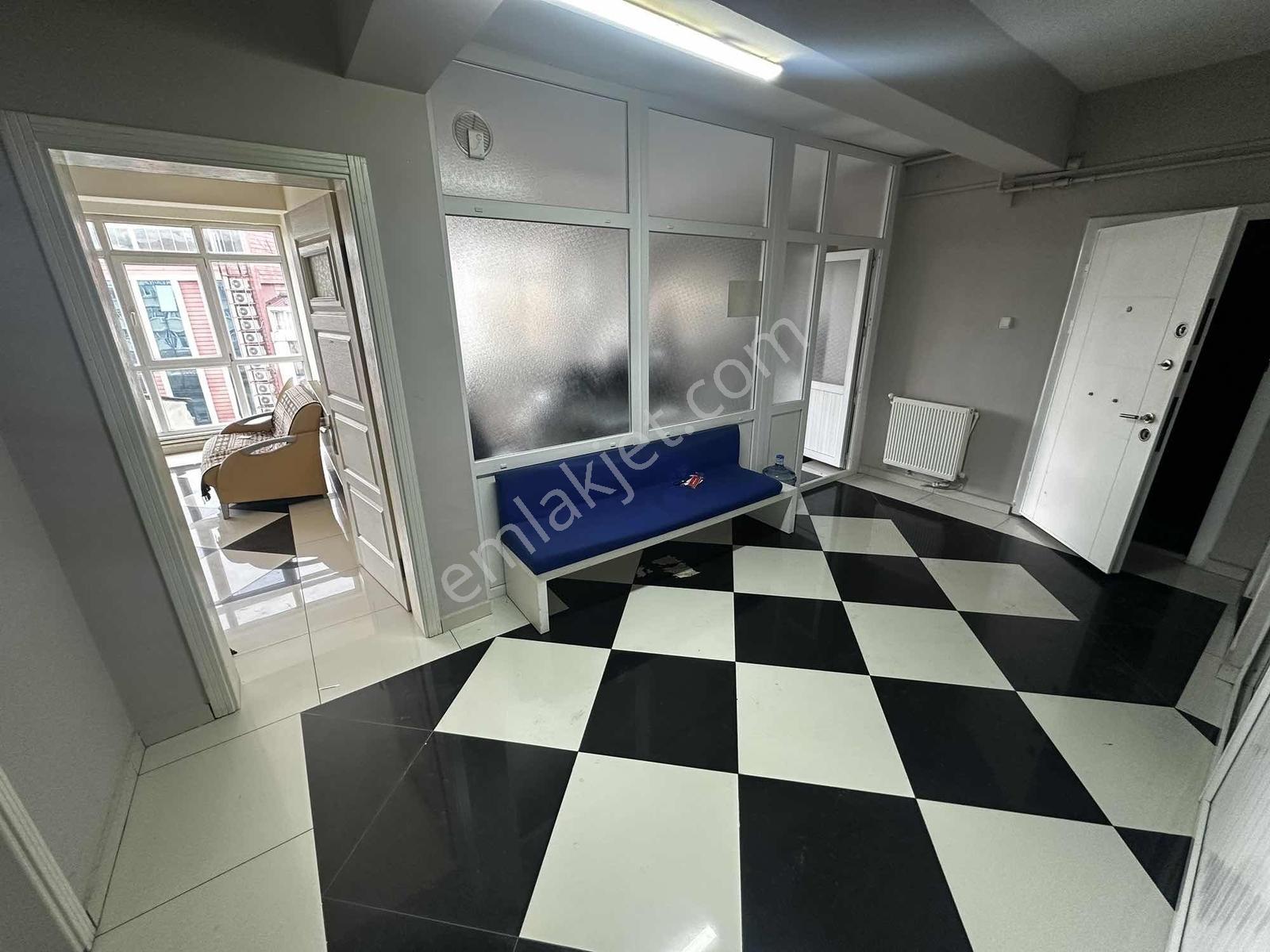 Deka Gayrimenkul'den İlkadım Merkezi Konumda Kiralık 4+1 Ofis - Görsel 16