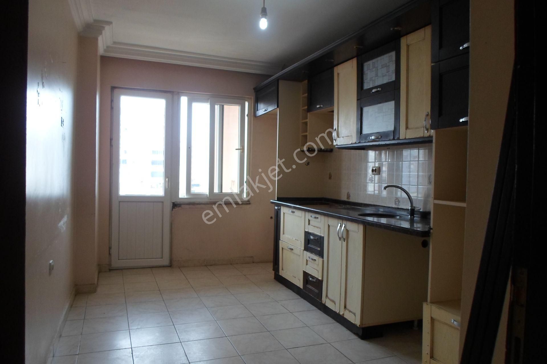 3+1*mezitli Kalbi*kiralık Daire*otopark*mükemmel Lokasyon.... - Görsel 3