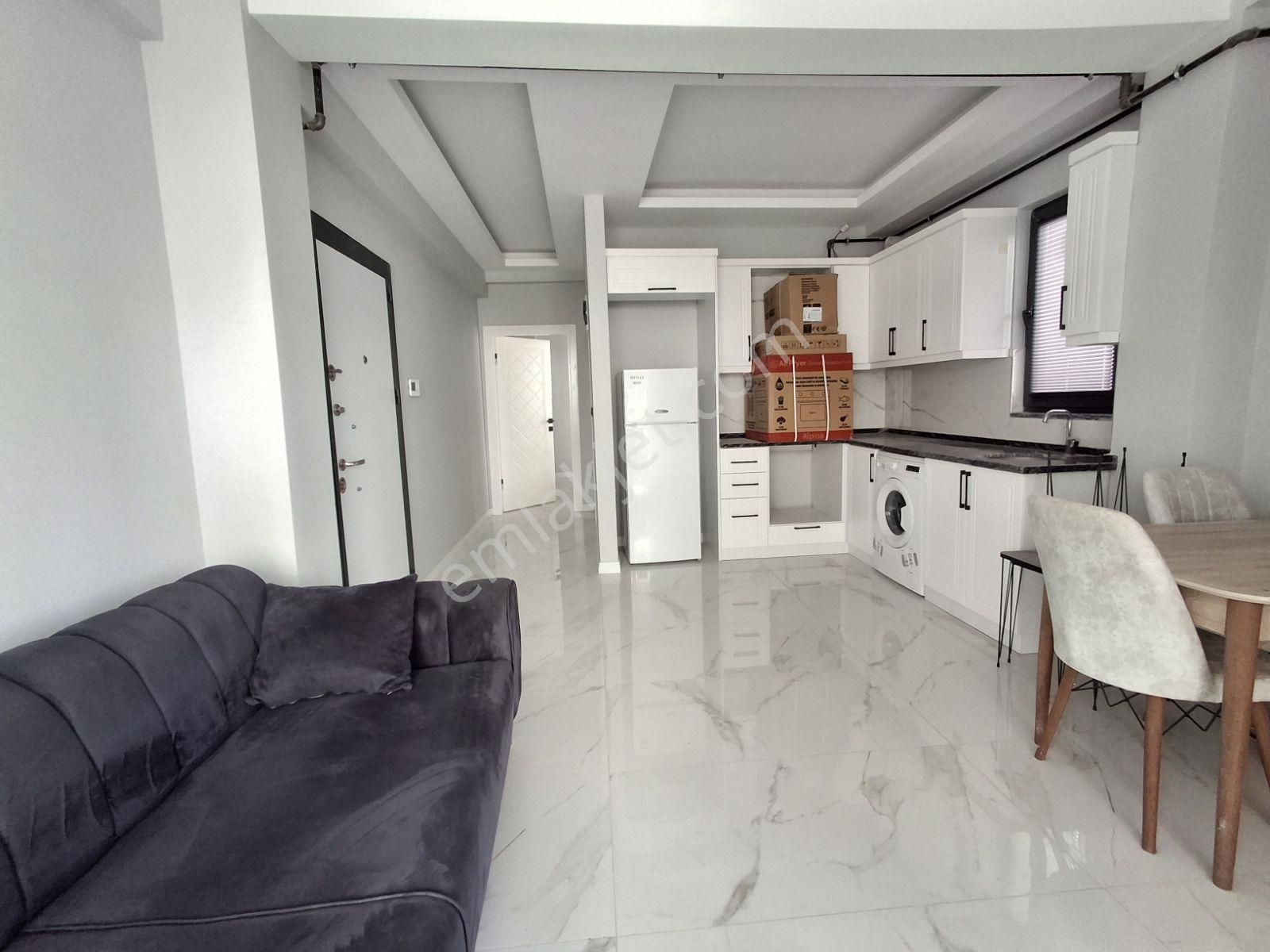 Deka Gayrimenkul'den Tramvayın Altında Cam Balkon Kombili 1+1 - Görsel 6