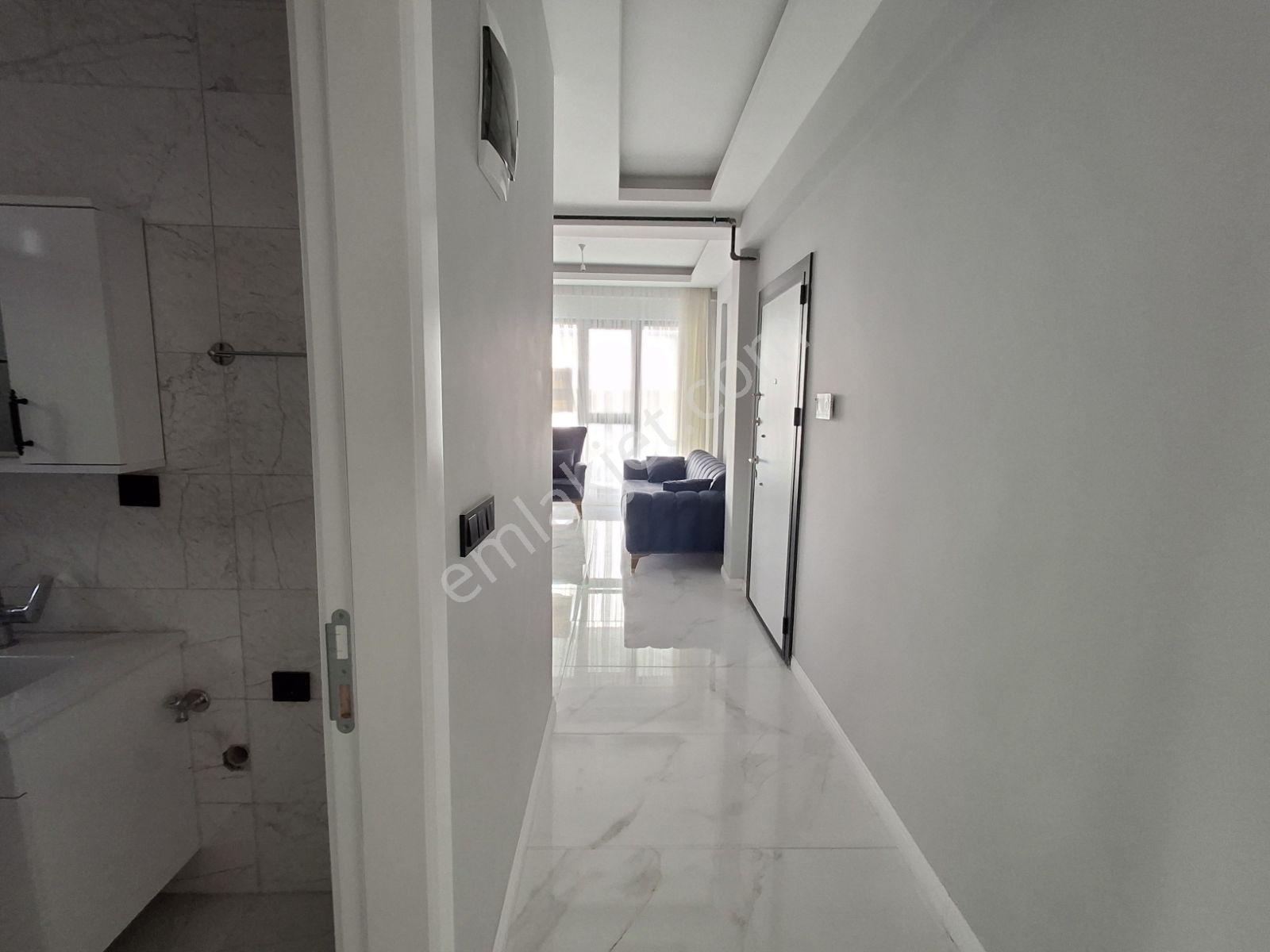 Deka Gayrimenkul'den Tramvayın Altında Cam Balkon Kombili 1+1 - Görsel 7